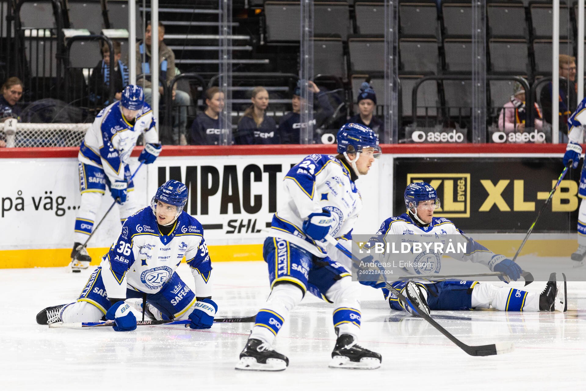 Leksands spelare värmer upp