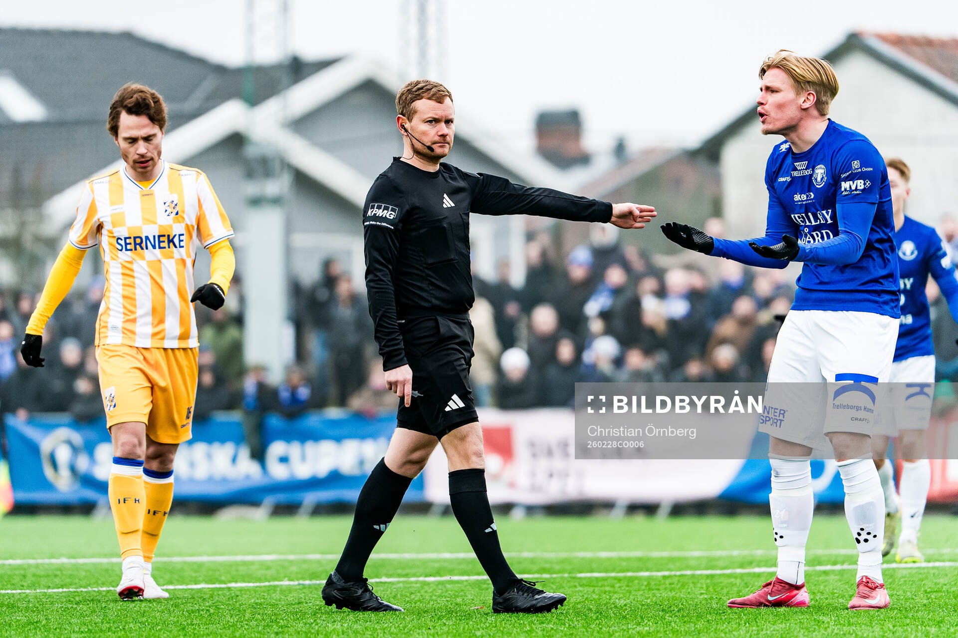 Domare Fredrik Klitte dömer straff till IFK Göteborg