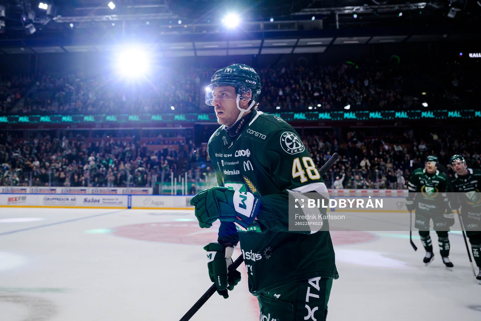 Färjestads Filip Roos jublar