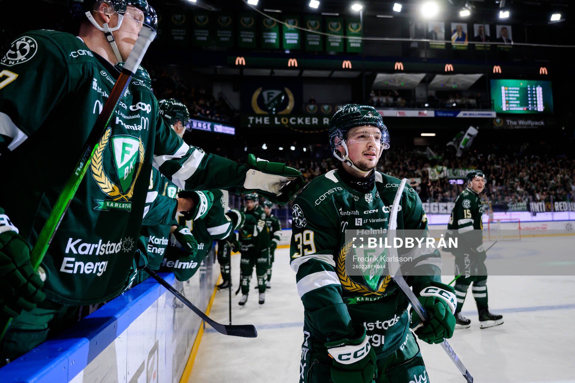 Färjestads Luke Philp jublar
