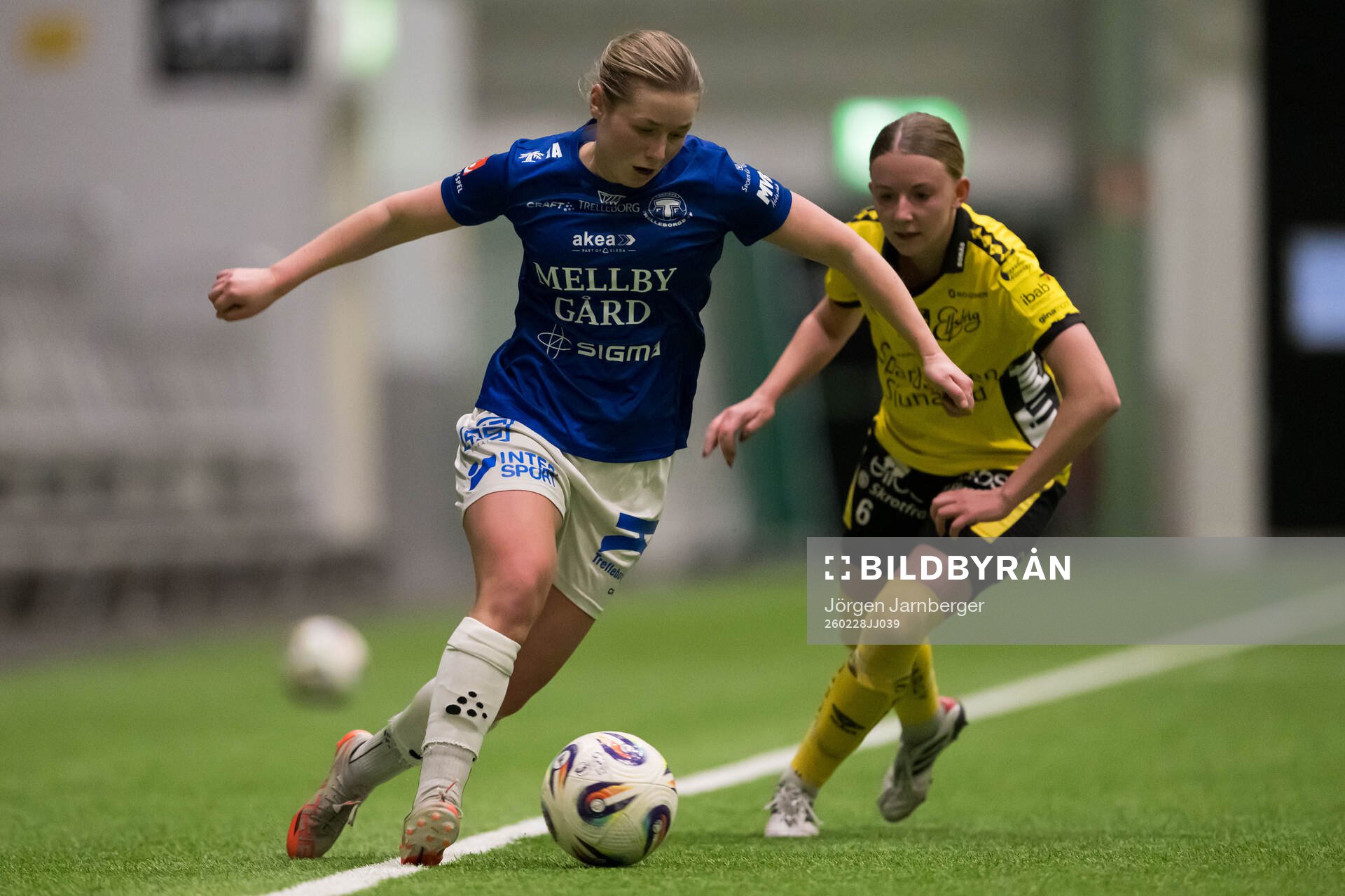 Trelleborgs Elina Lenir och Elfsborgs Hanna Gunnarsson