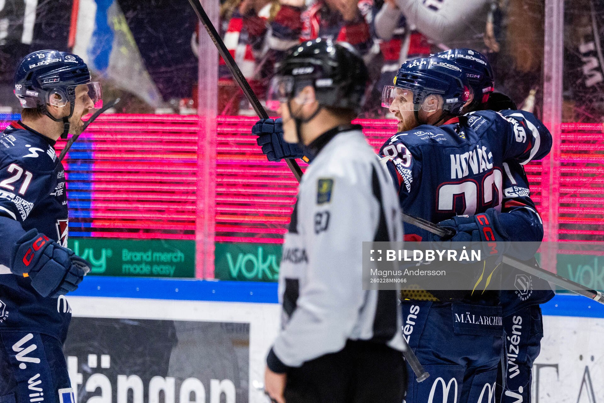 Linköpings Robin Kovacs jublar