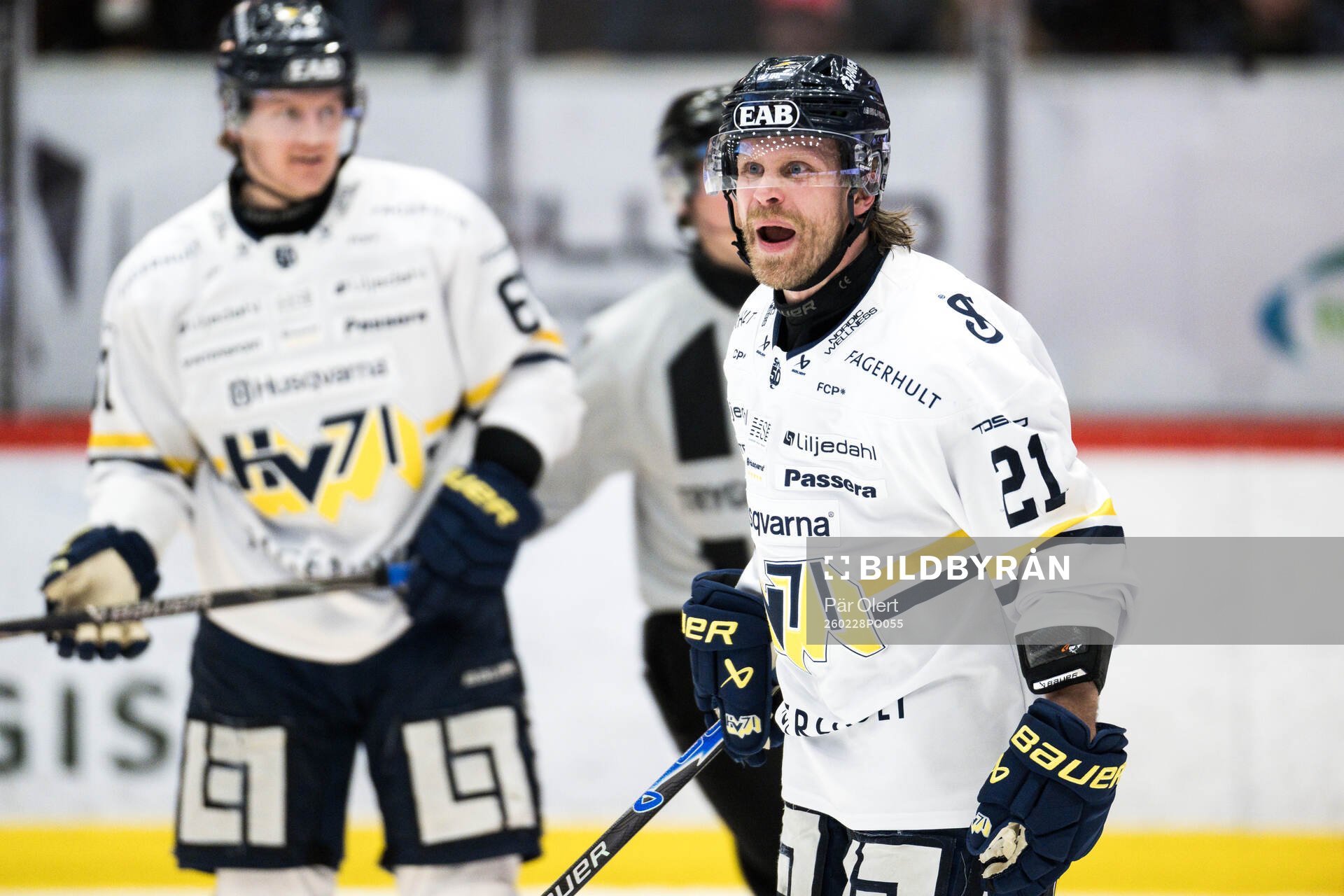 HV71s Mattias Tedenby reagerar
