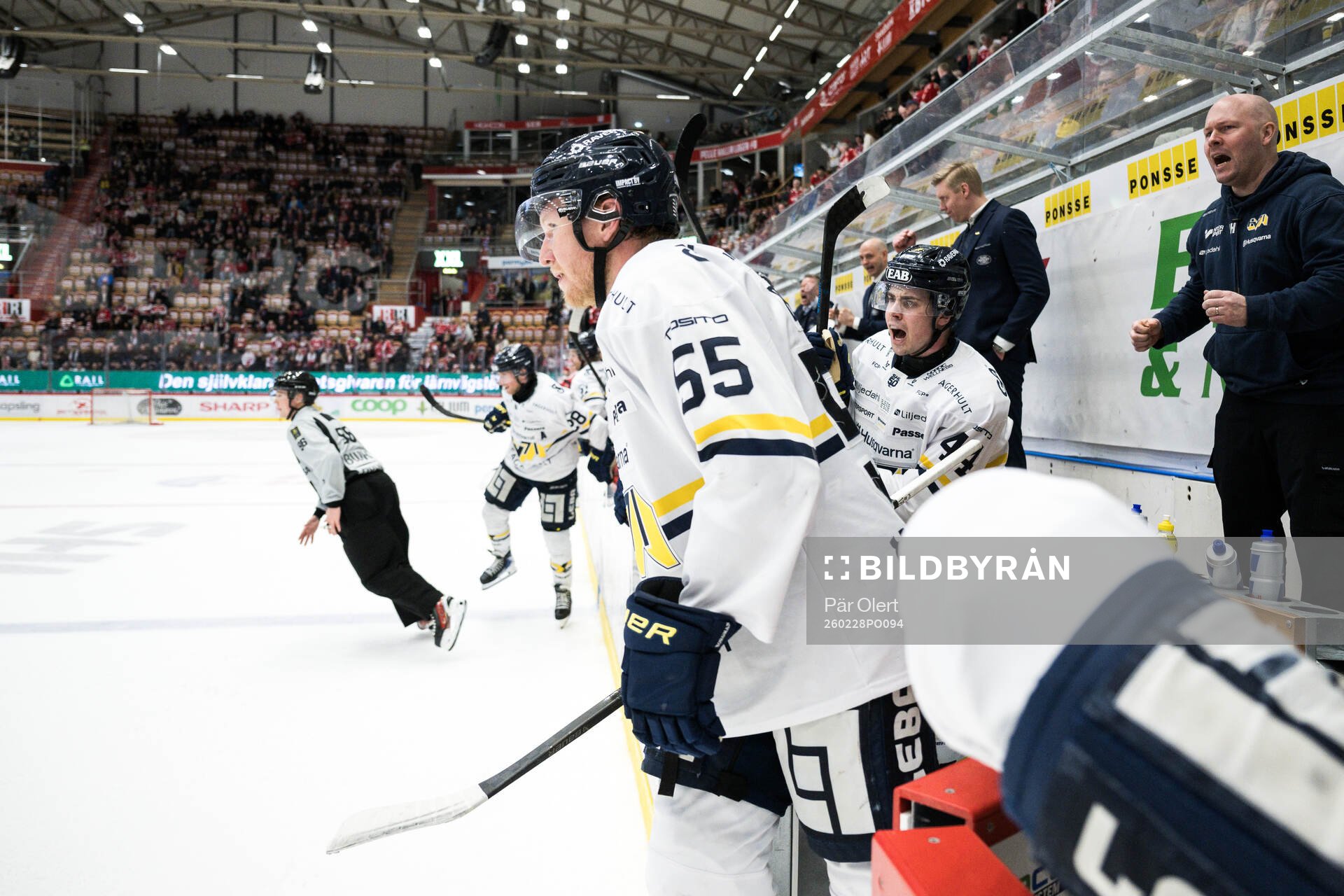HV71s Andreas Borgman jublar