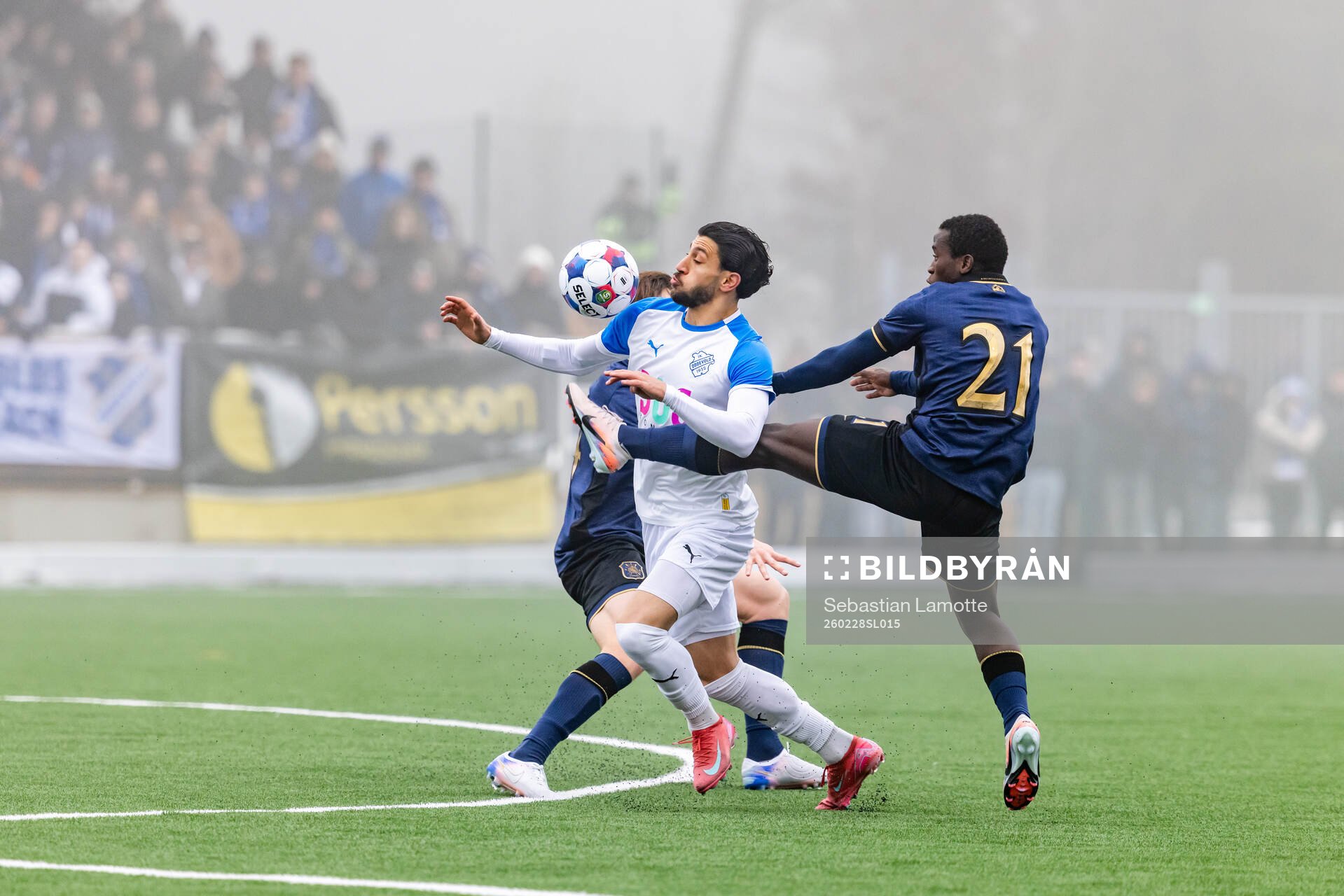 Oddevolds Leonardo Farah Shahin och AIKs Stanley Wilson