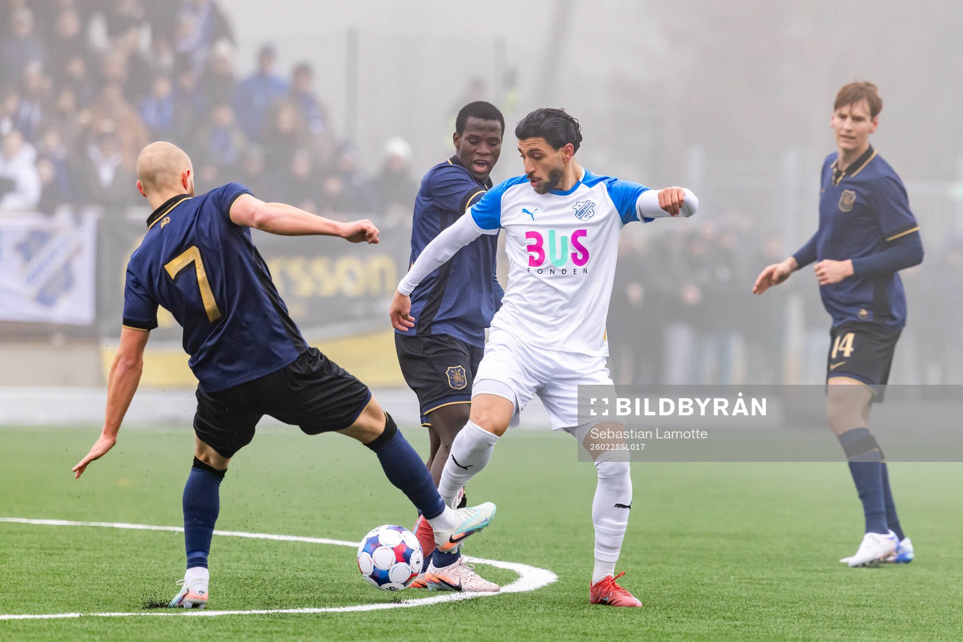 AIKs Amel Mujanic och Oddevolds Leonardo Farah Shahin