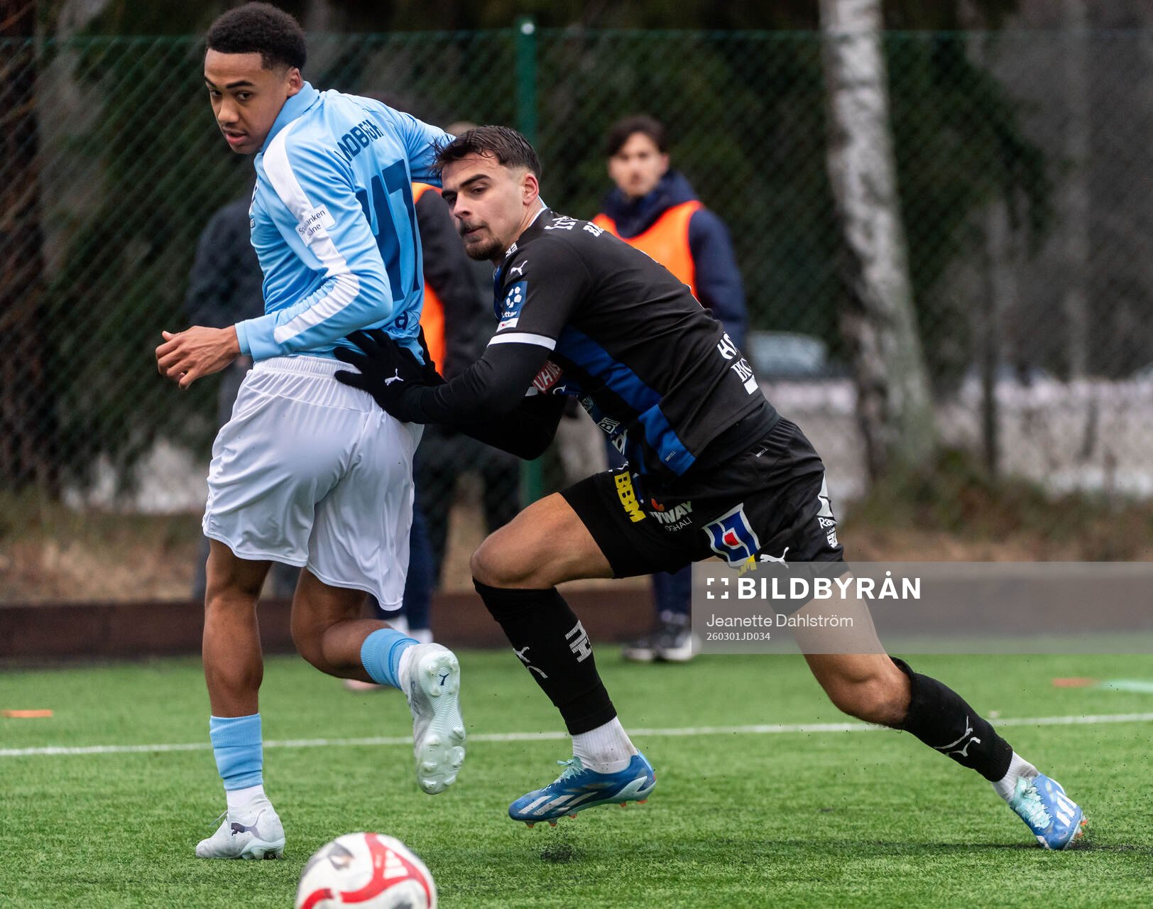 Malmö FFs Theodor Lundbergh och Karlstads Stevan Beko