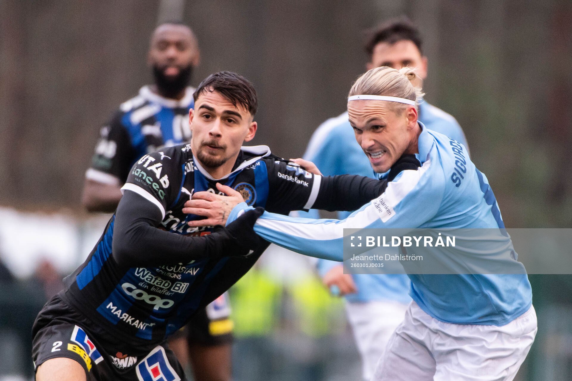 Karlstad Stevan Beko och Malmö FFs Arnor Sigurdsson