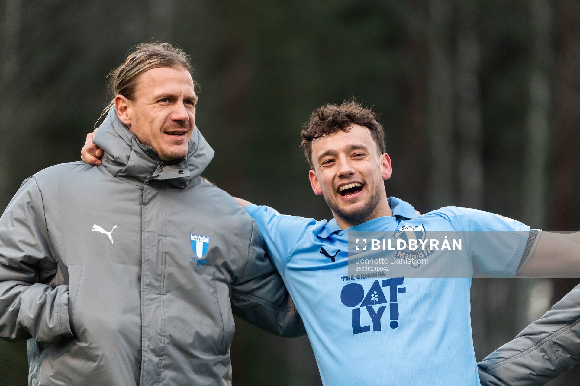 Malmö FFs målvakt Johan Dahlin och Colin Rösler jublar