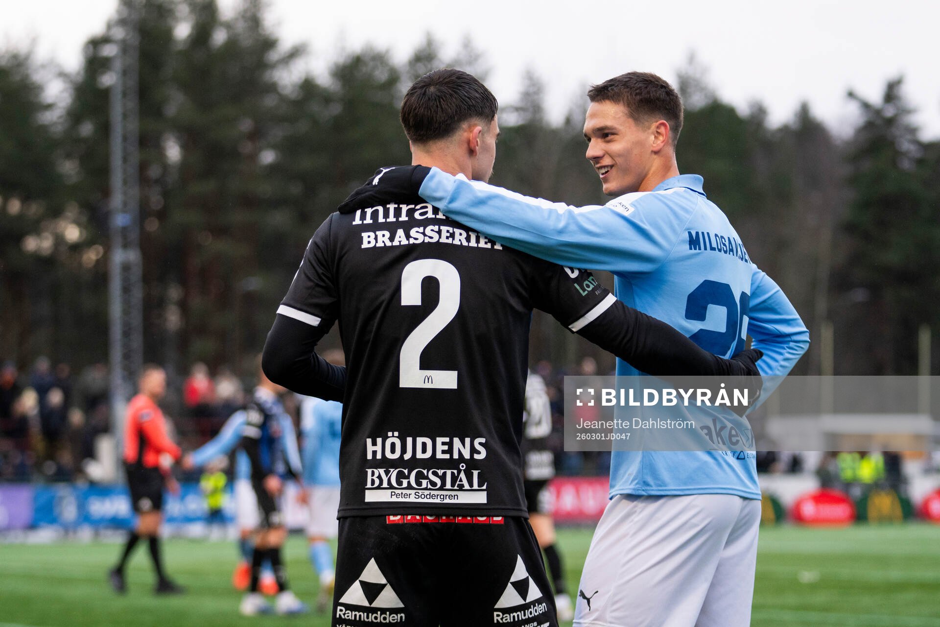 Karlstads Stevan Beko och Malmö FFs Jovan Milosavljevic