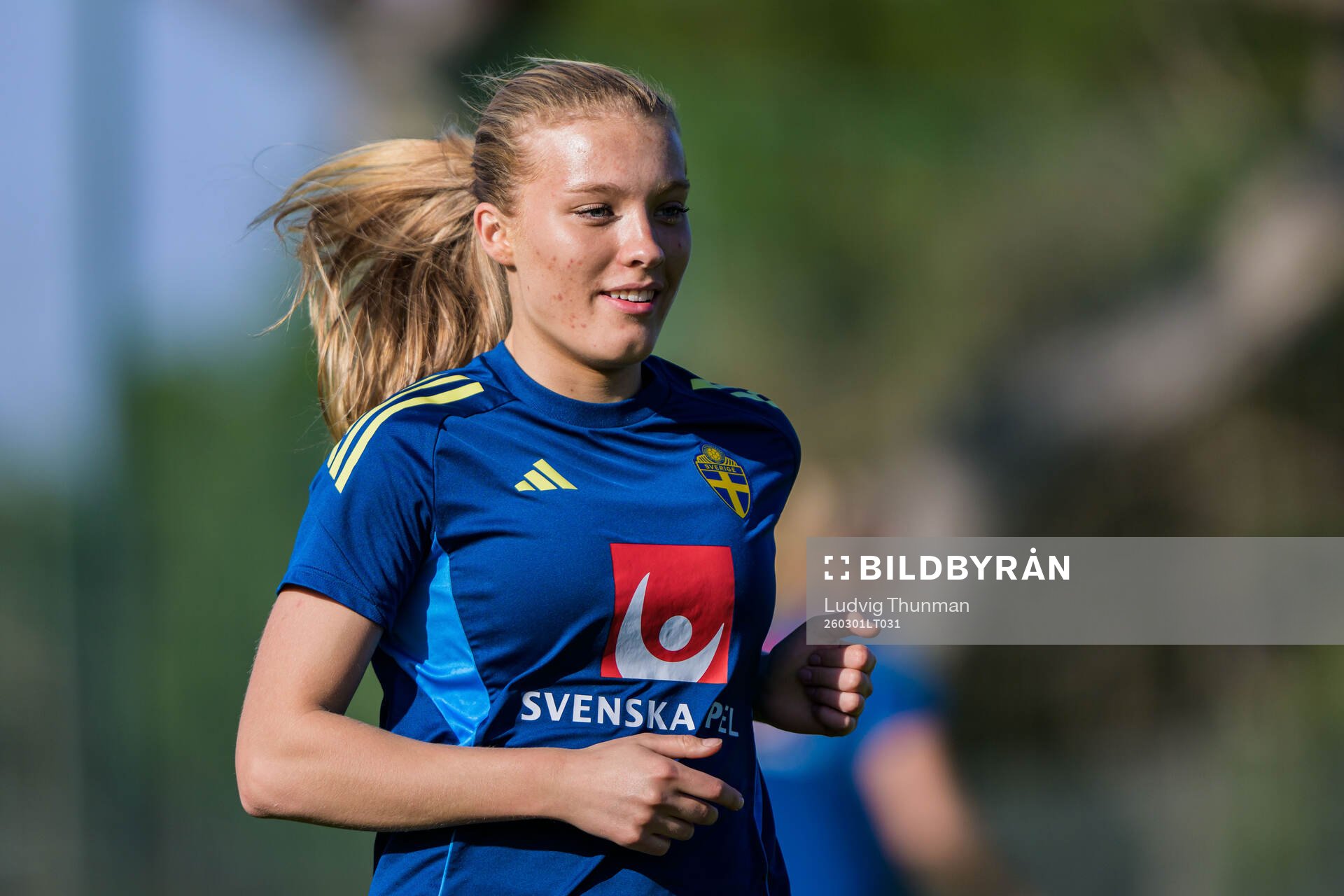 Smilla Holmberg at a training session with the women's