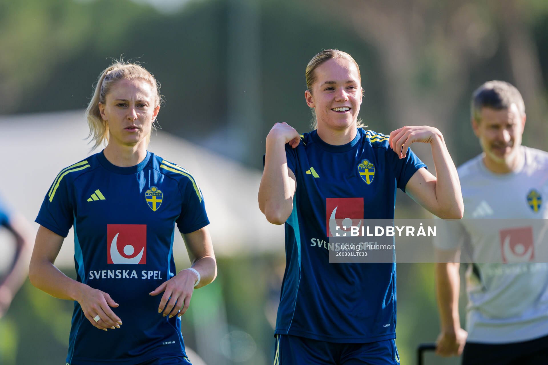 Rebecka Blomqvist and Hanna Lundkvist at a training session