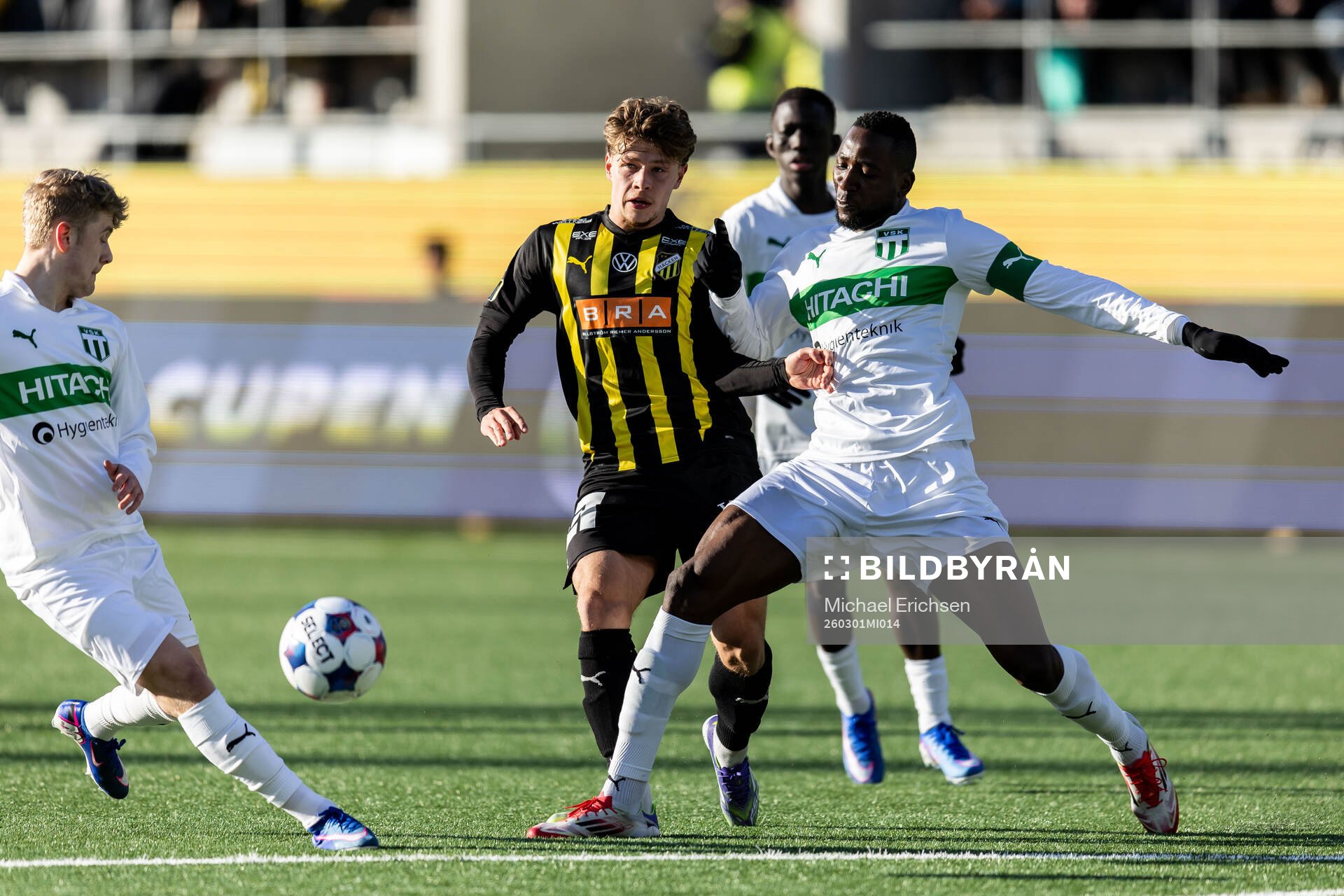 Häckens Gustav Lindgren och Västerås Frederic Nsabiyumva