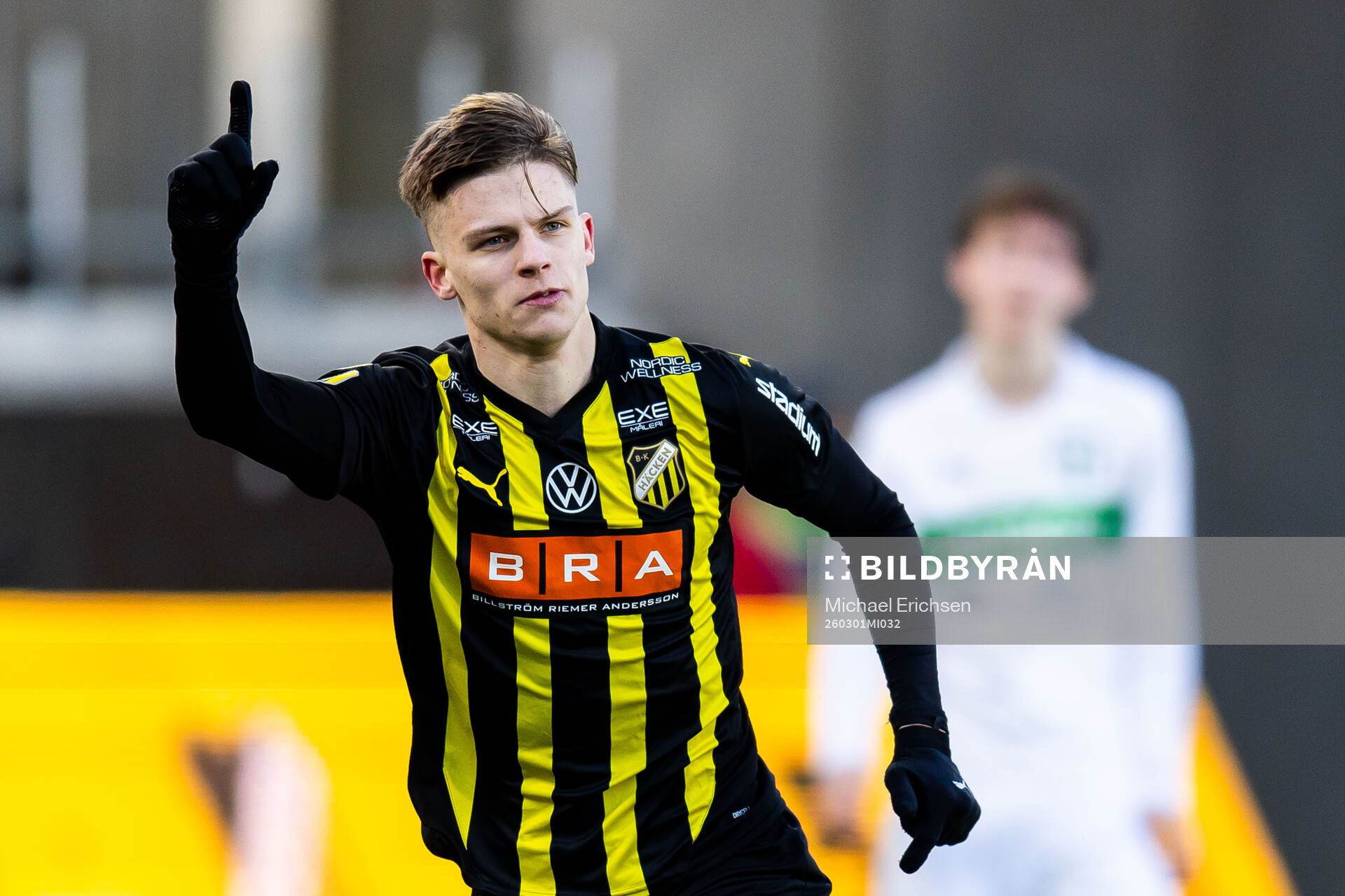 Häckens Adrian Svanbäck jublar