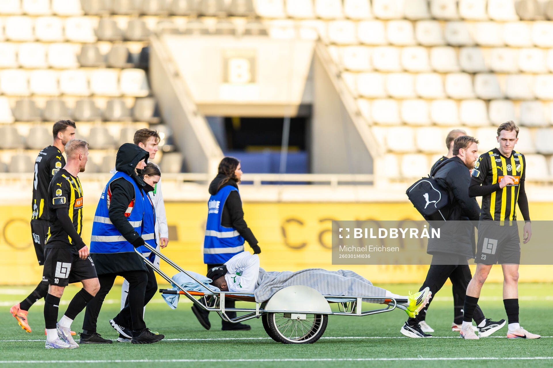 Västerås Moussa Diallo utgår skadad