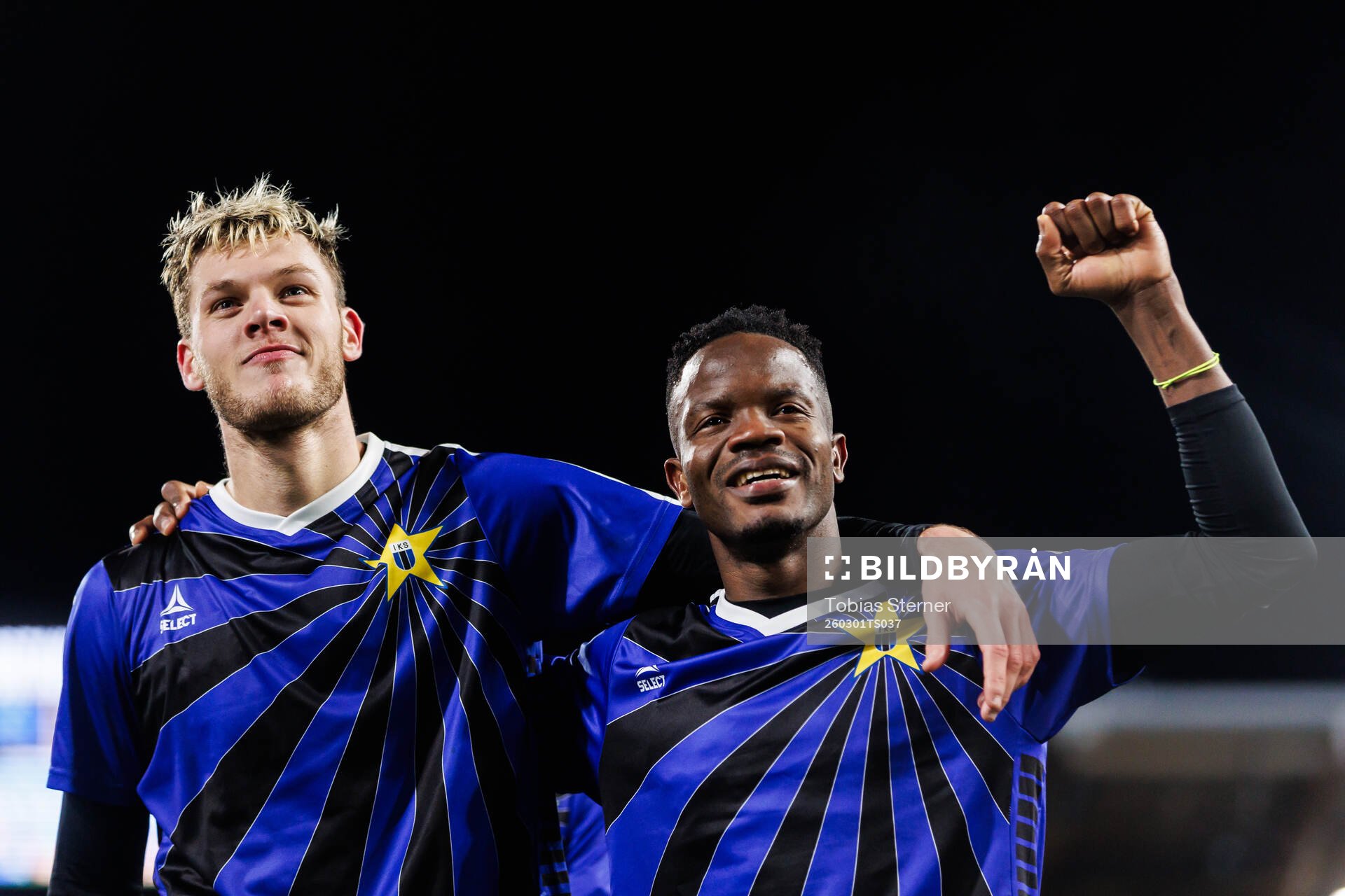 Sirius Tobias Anker och Mohamed Soumah jublar