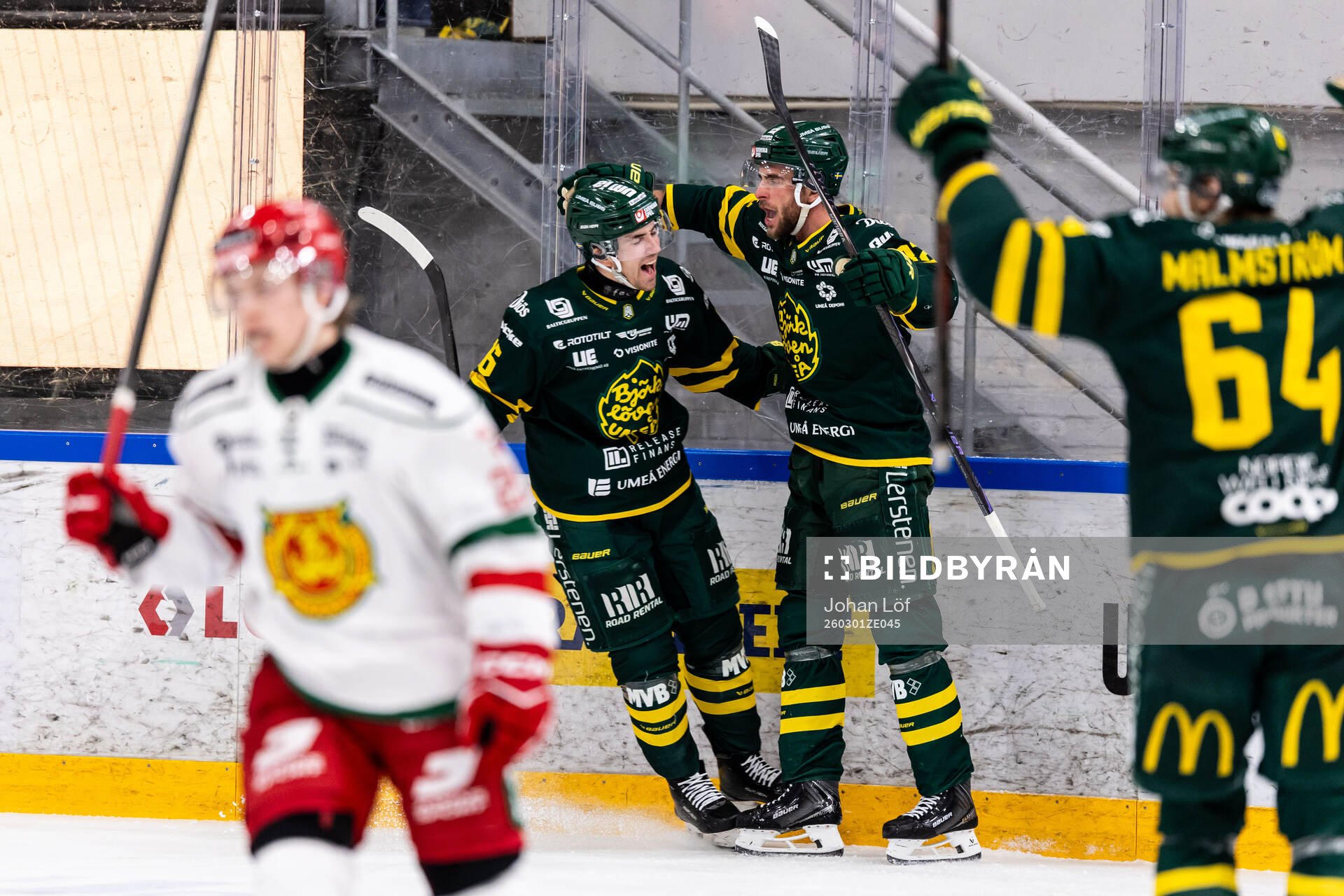 Björklövens Jacob Olofsson jublar