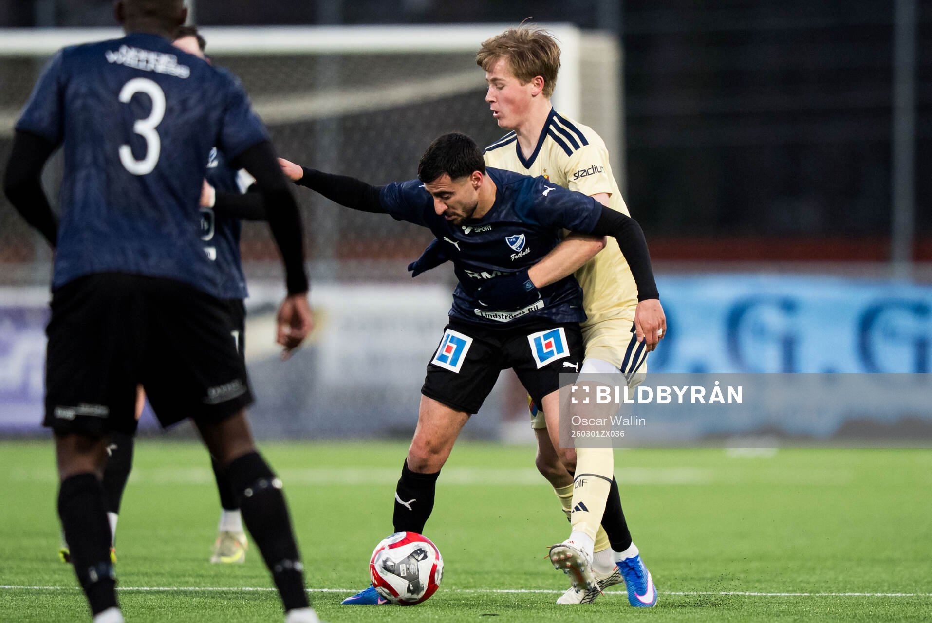 IFK Skövdes Elmar Abraham och Djurgårdens Bo Hegland