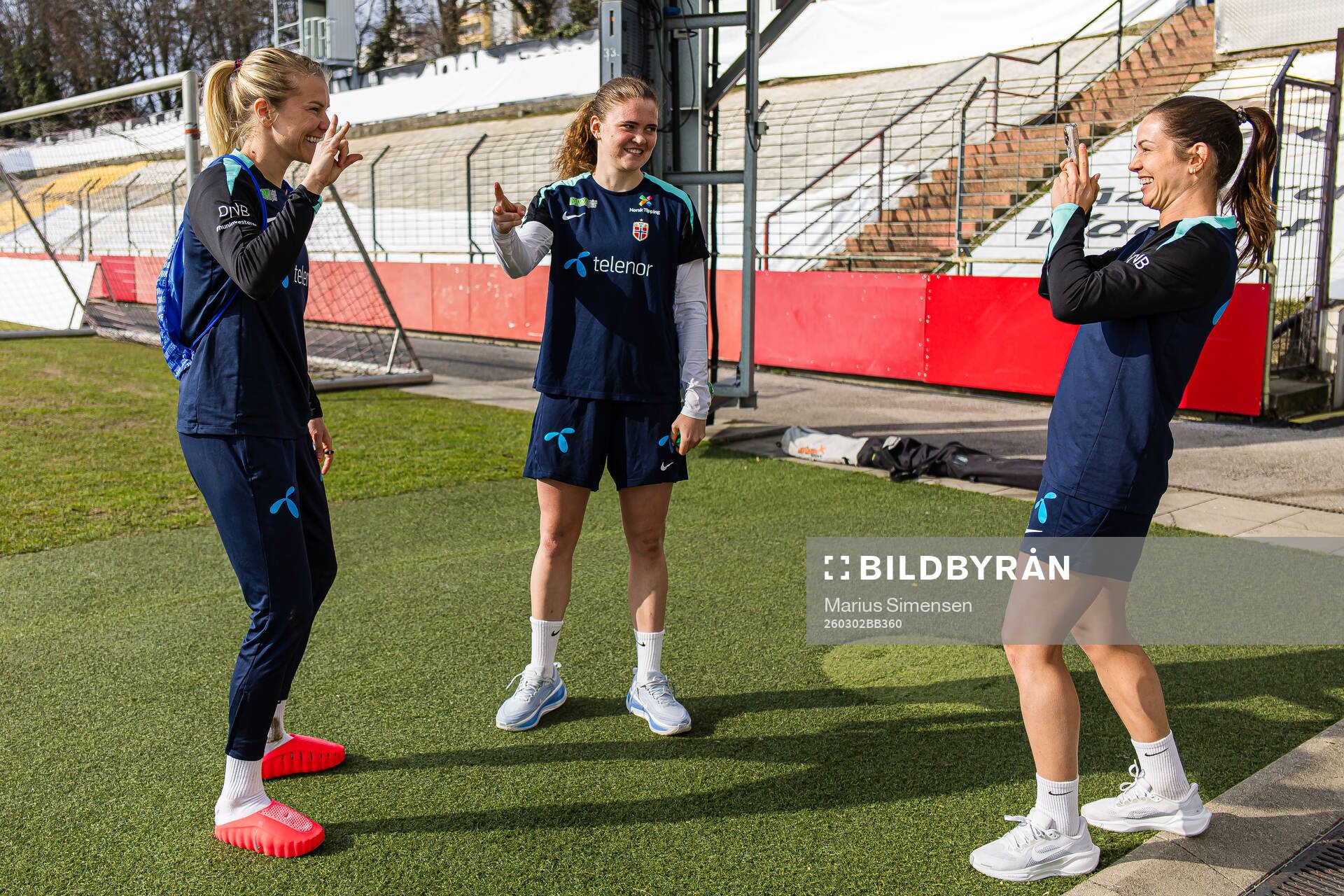 Ada Hegerberg, Signe Gaupset and Tuva Hansen of the