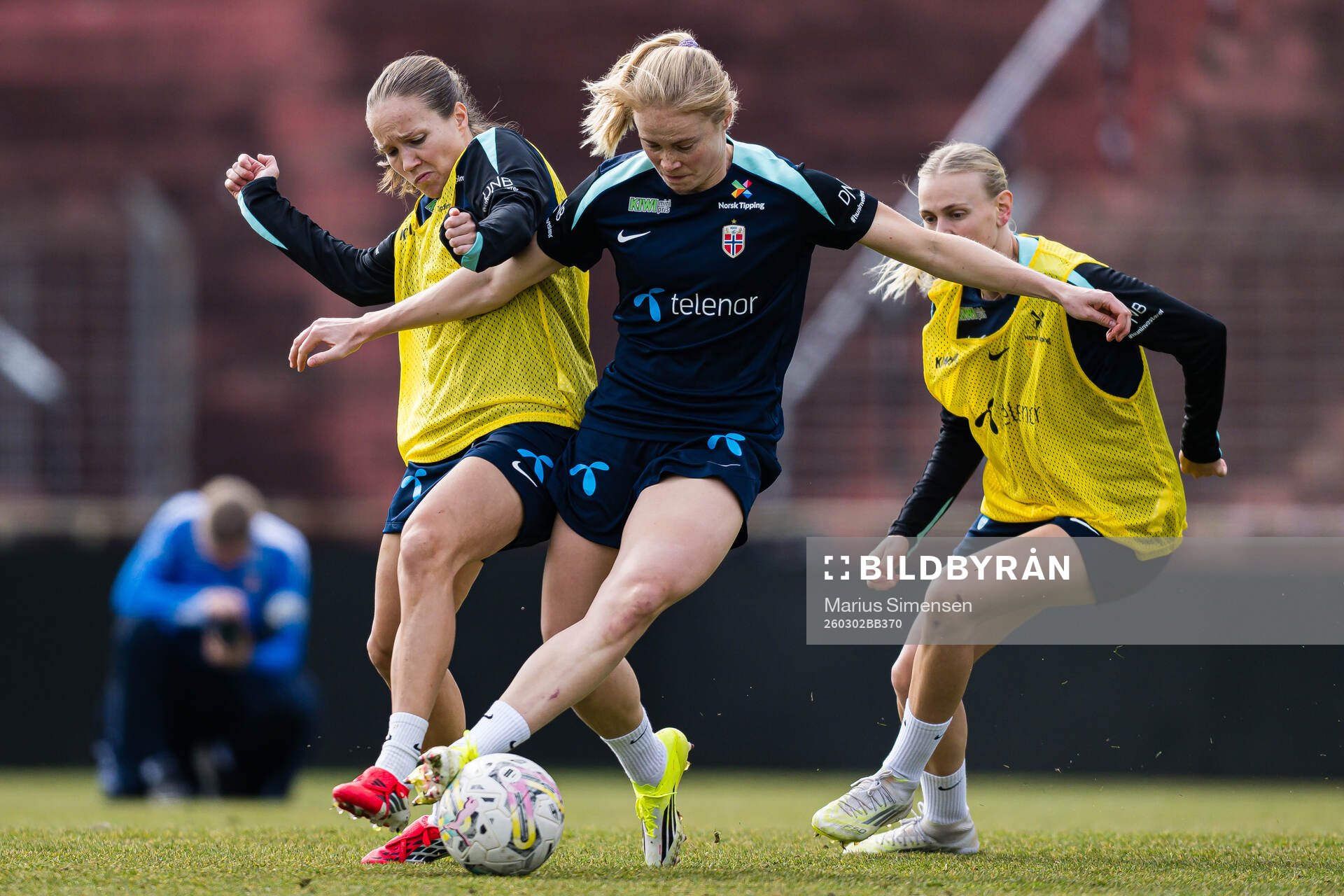 Guro Reiten and Julie Blakstad of the Norwegian women’s