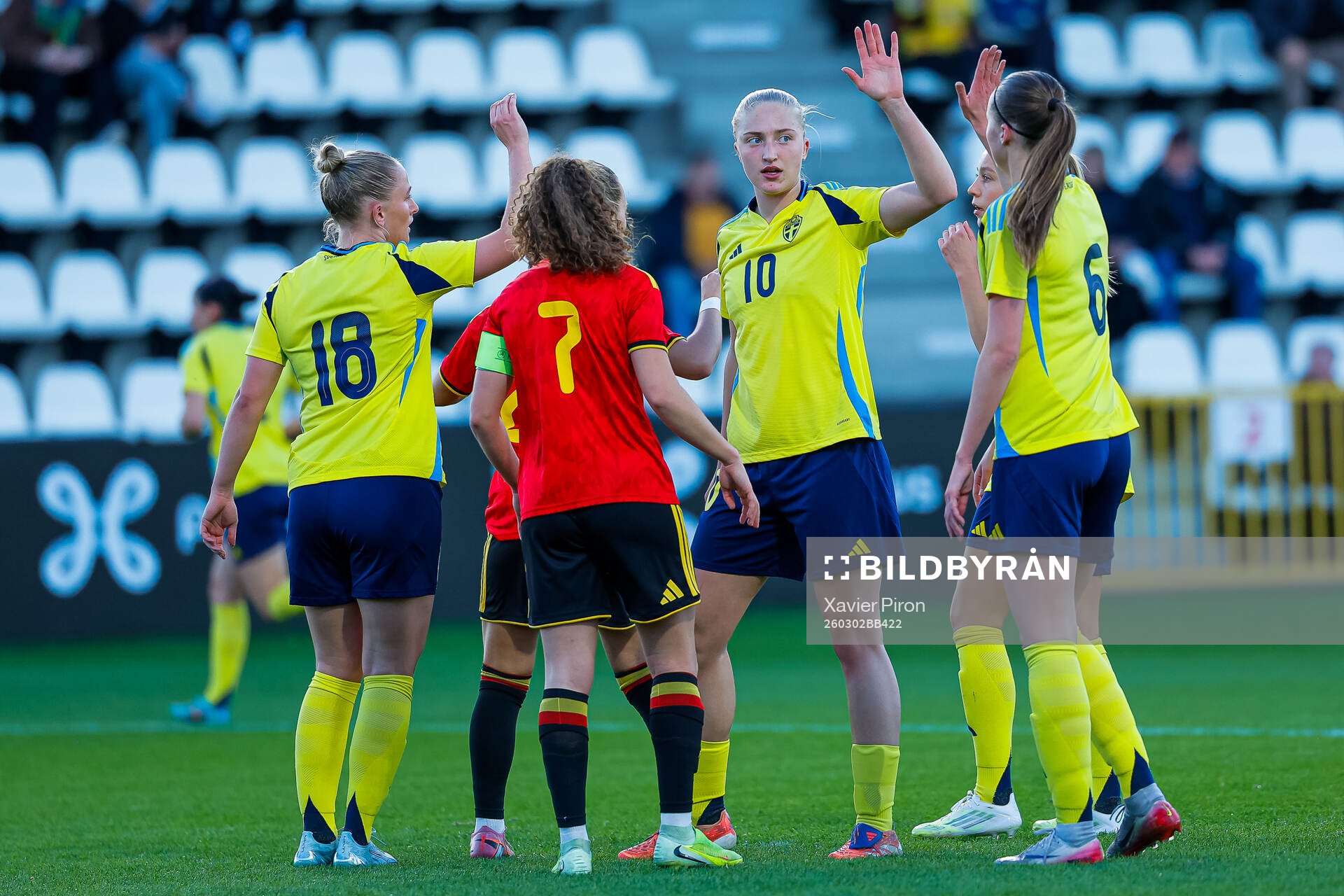 Tuva Skoog and Wilma Leidhammar of Sweden