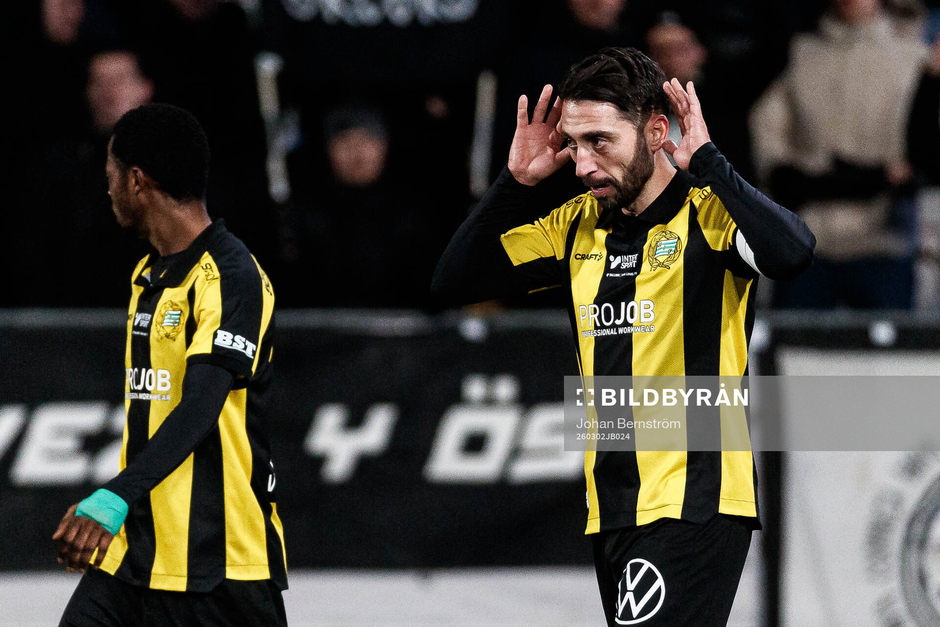 Hammarbys Nahir Besara jublar