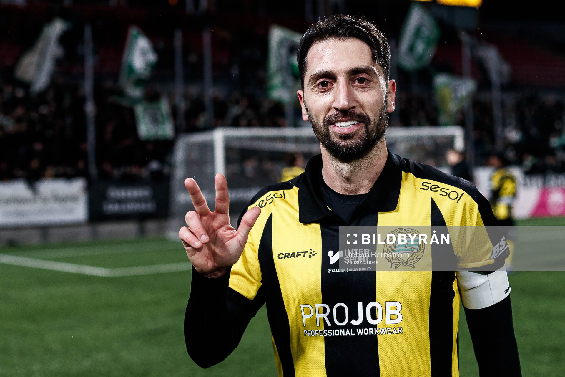 Hammarbys Nahir Besara jublar