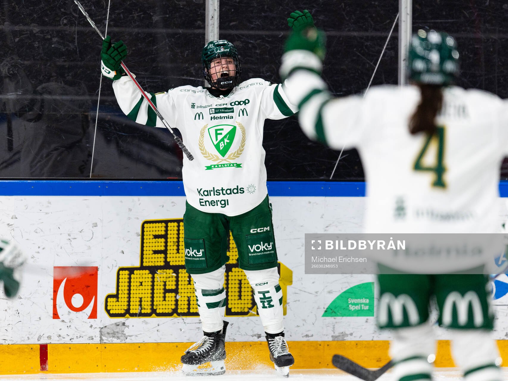 Färjestads Julie Gough jublar