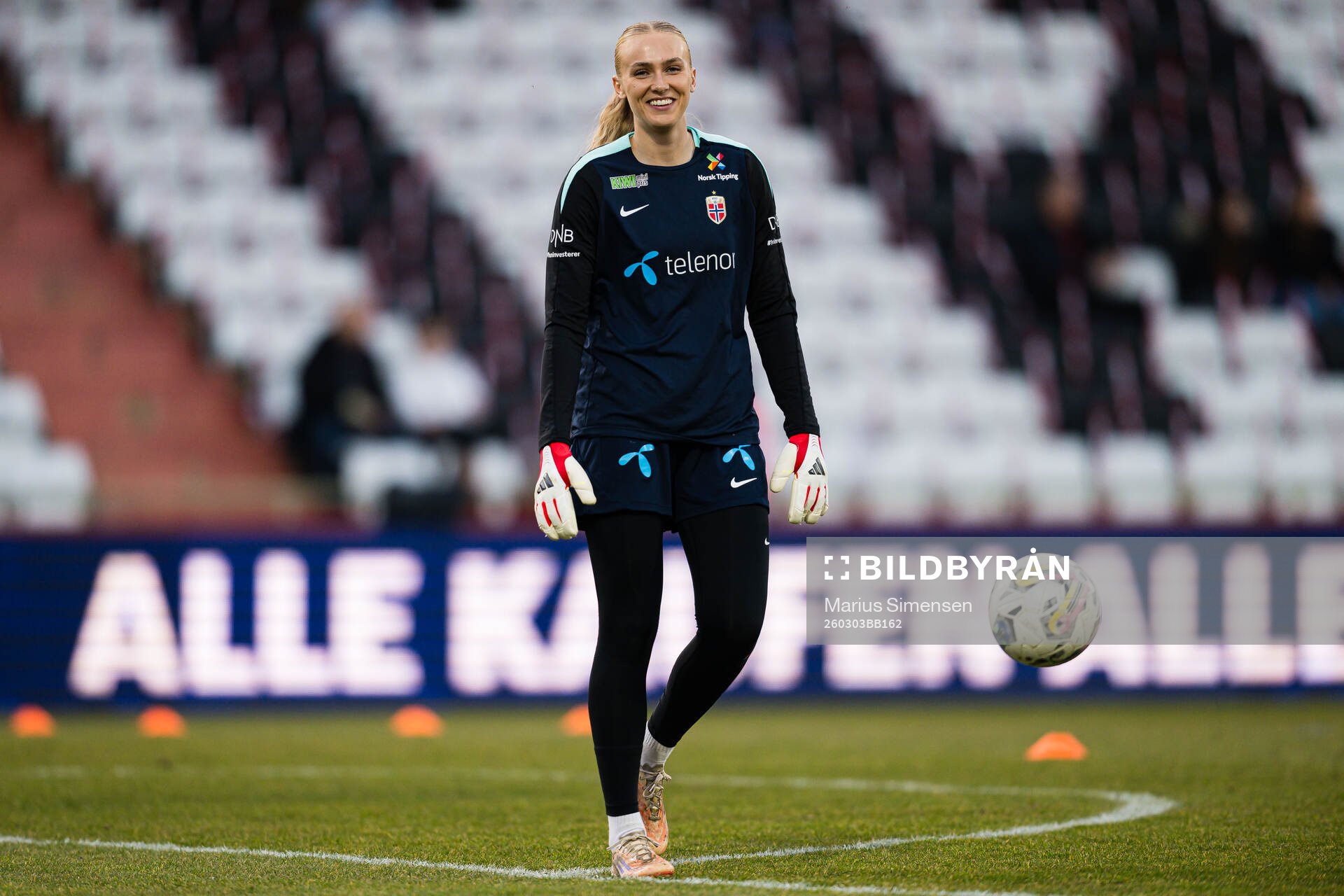 Goalkeeper Selma Panengstuen of Norway warms up