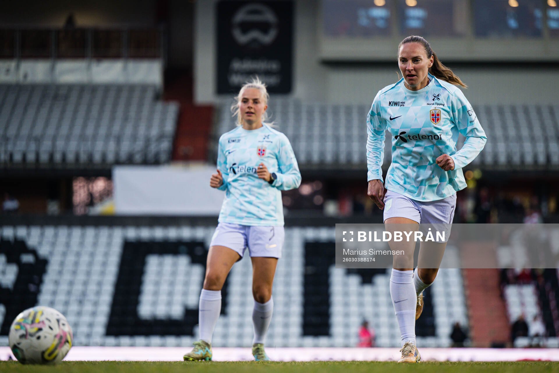 Marit Bratberg Lund of Norway warms up