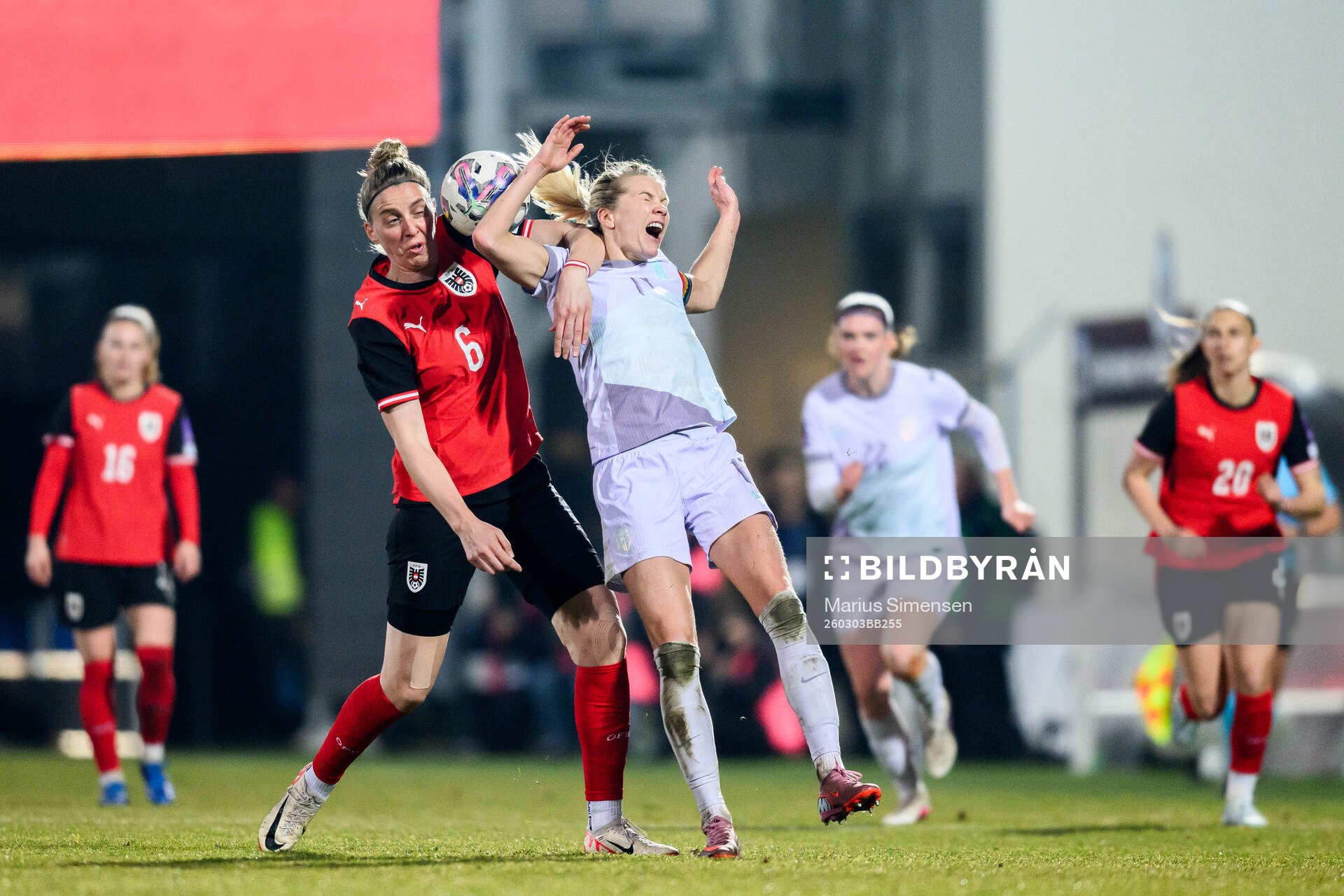 Katharina Schiechtl of Austria and Ada Hegerberg  of Norway