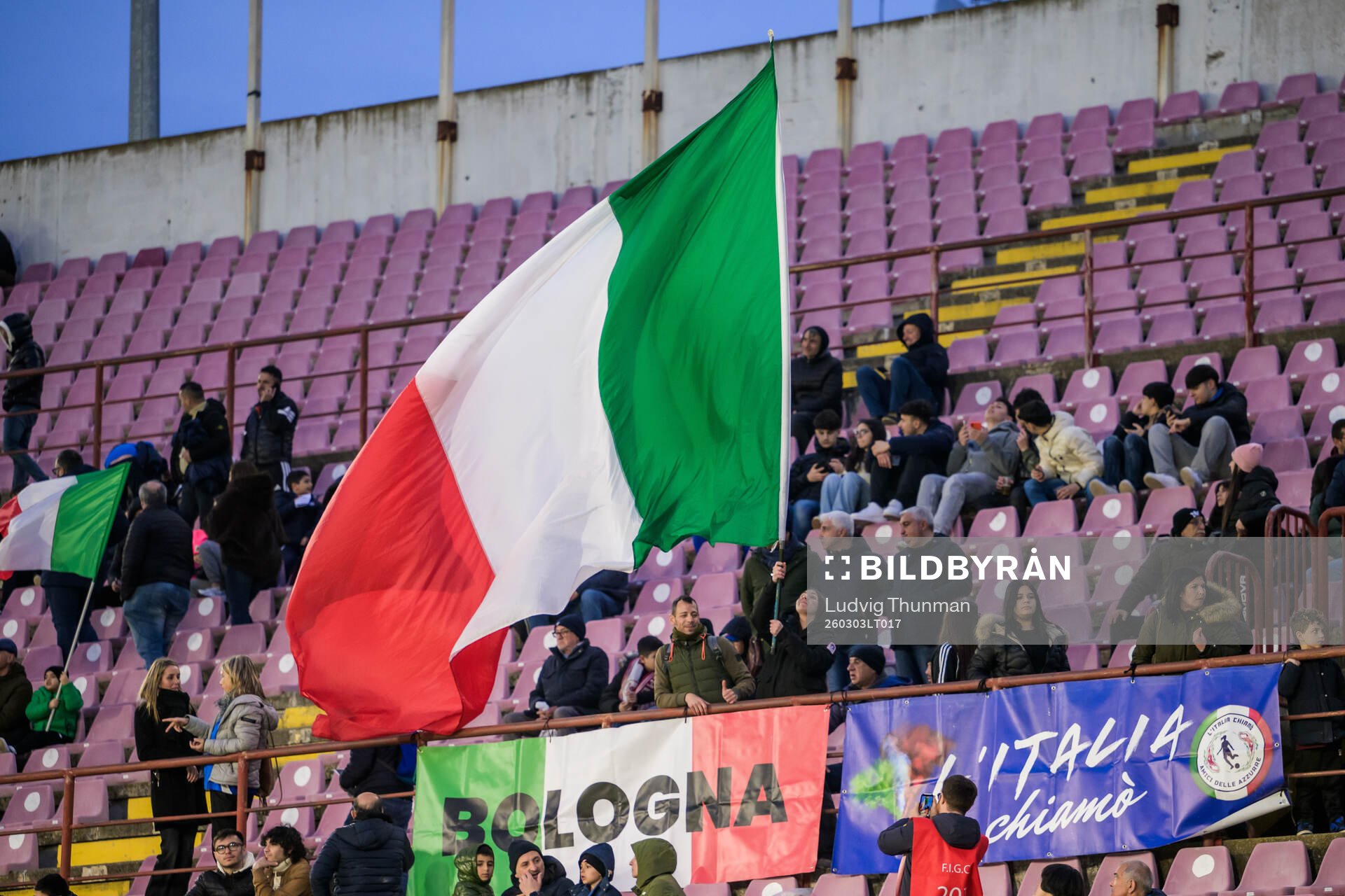 Fans of Italy