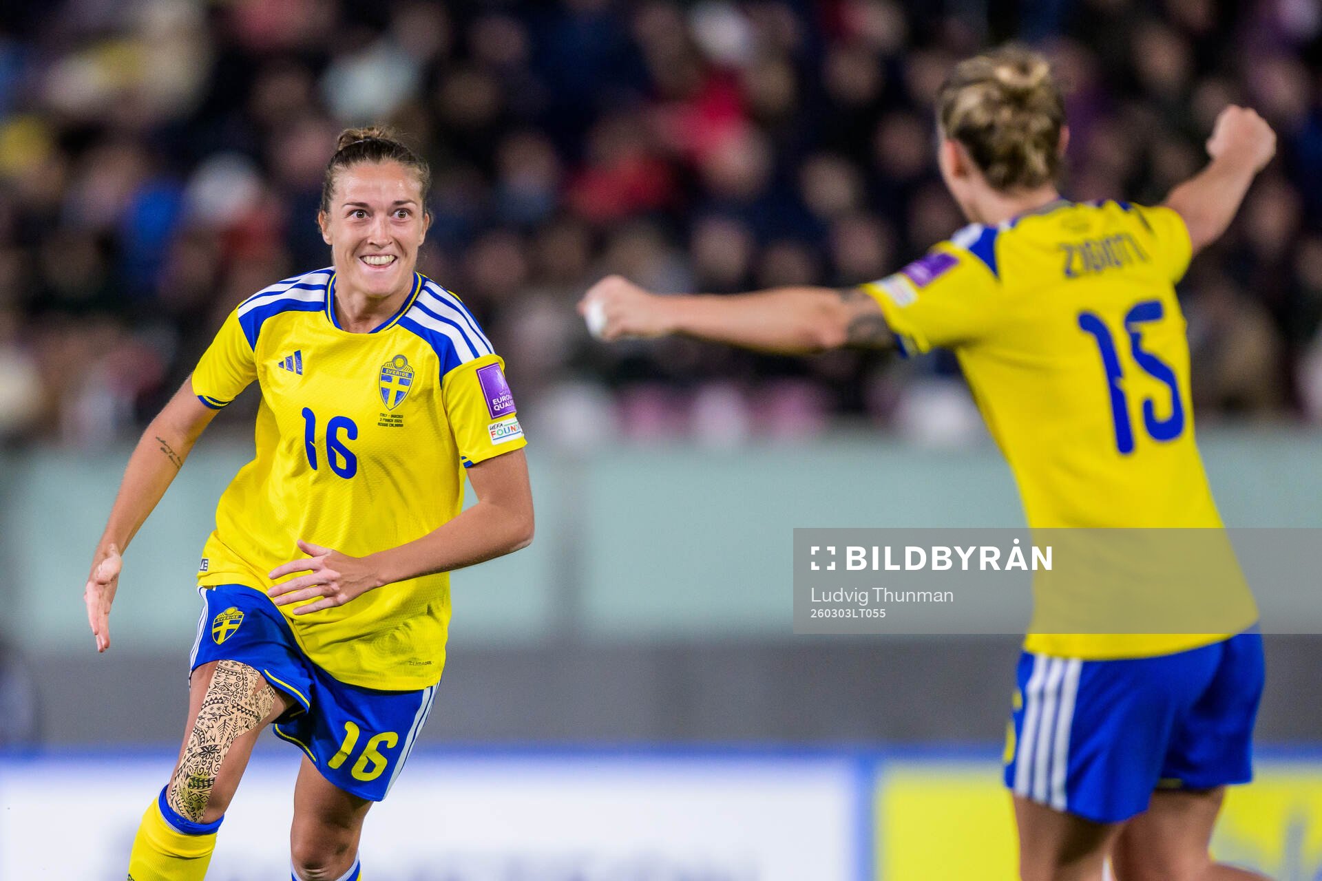 Filippa Angeldahl and Julia Zigiotti Olme of Sweden