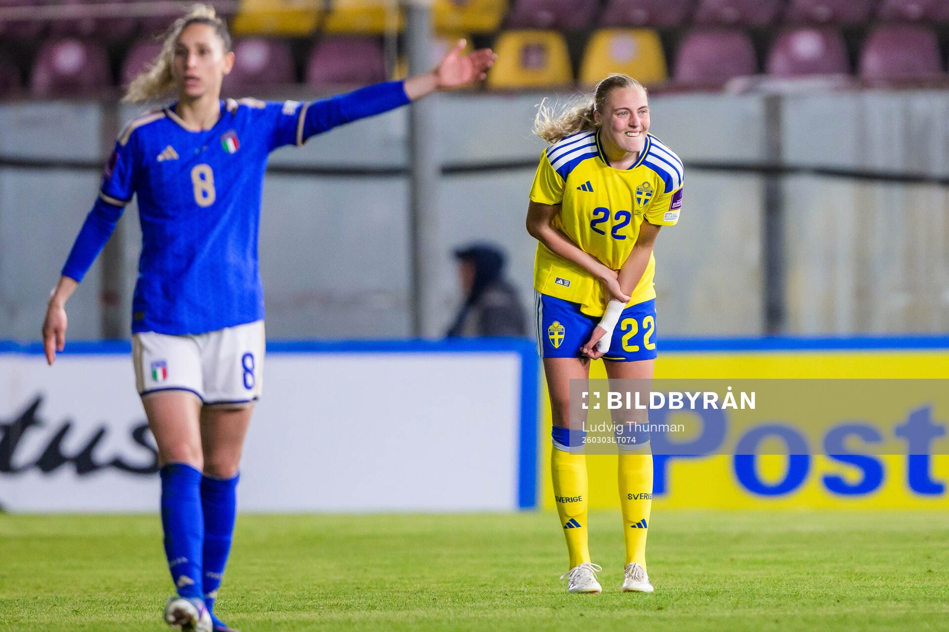 Elma Junttila Nelhage of Sweden in pain