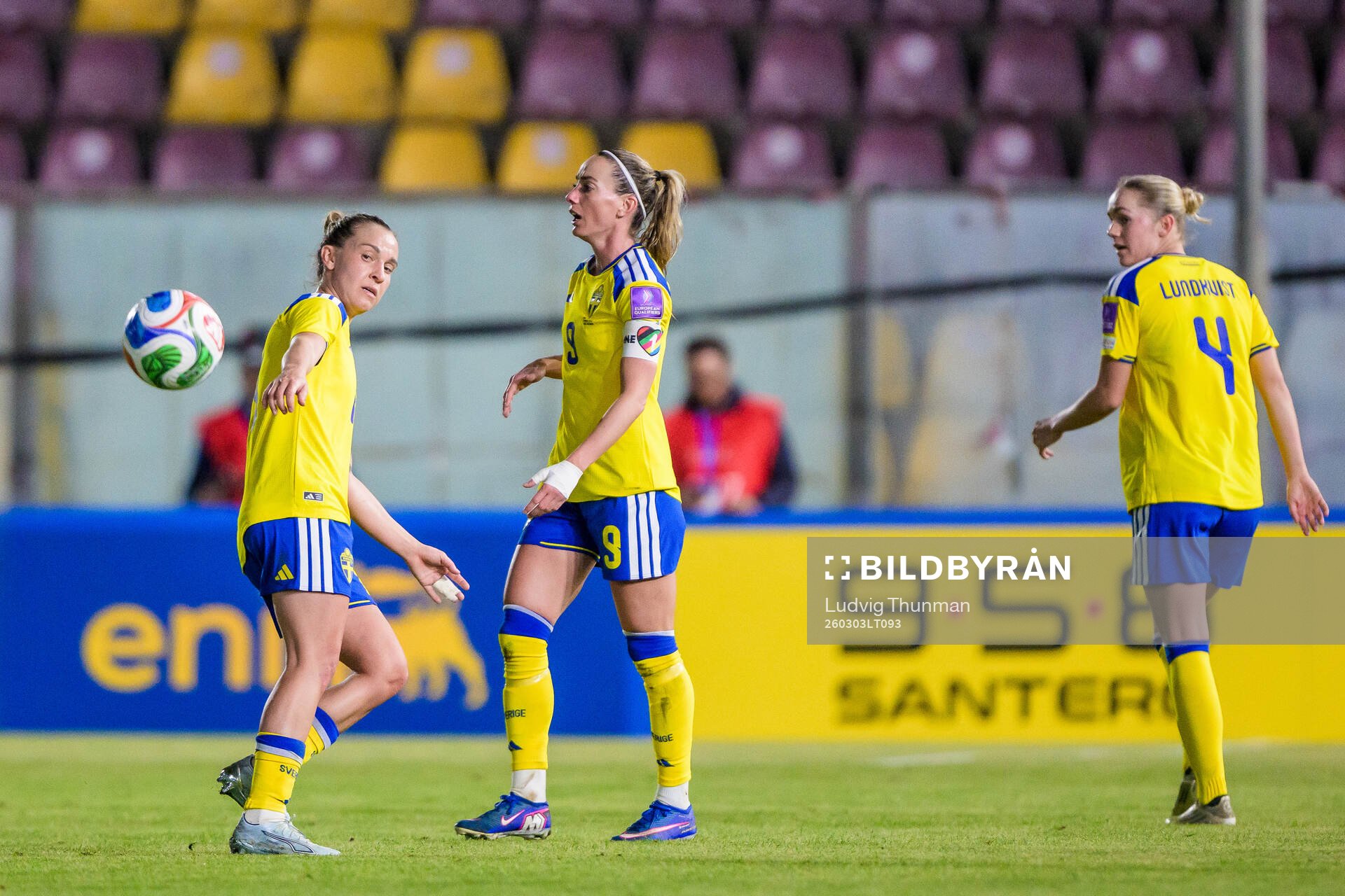 Julia Zigiotti Olme, Kosovare Asllani and Hanna Lundkvist