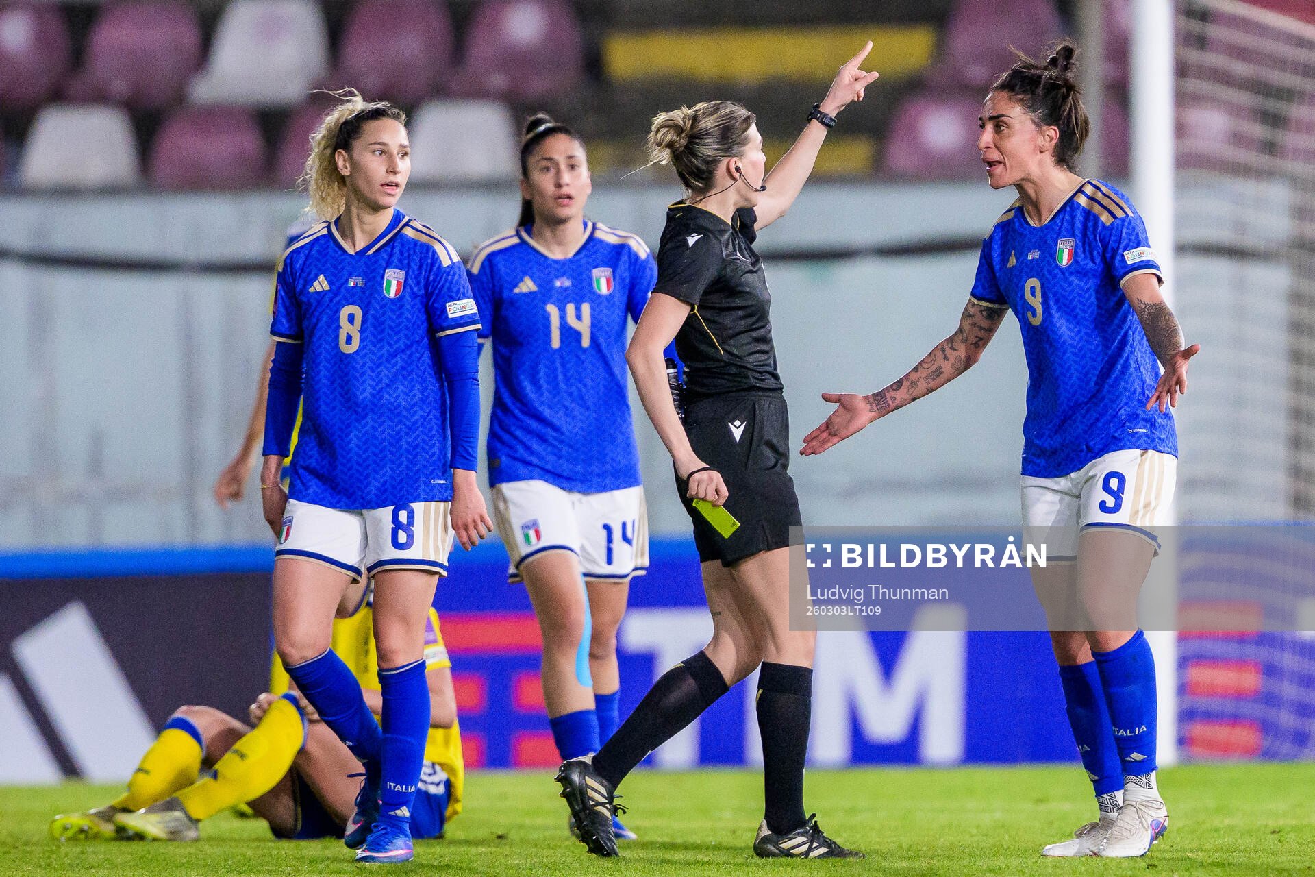 Martina Piemonte of Italy and referee Olatz Rivera Olmedo