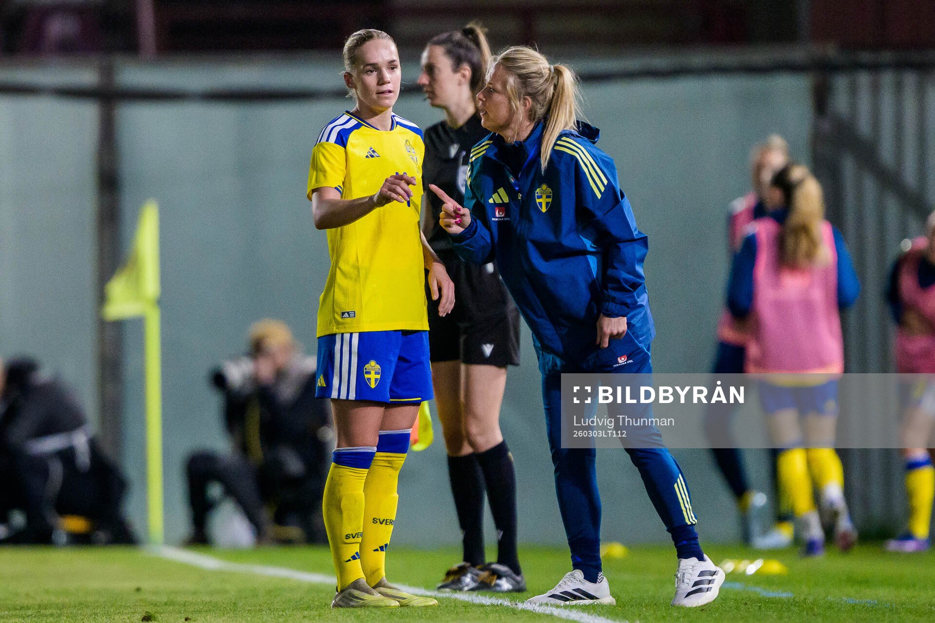 Hanna Lundkvist and assistant coach Johanna Almgren of