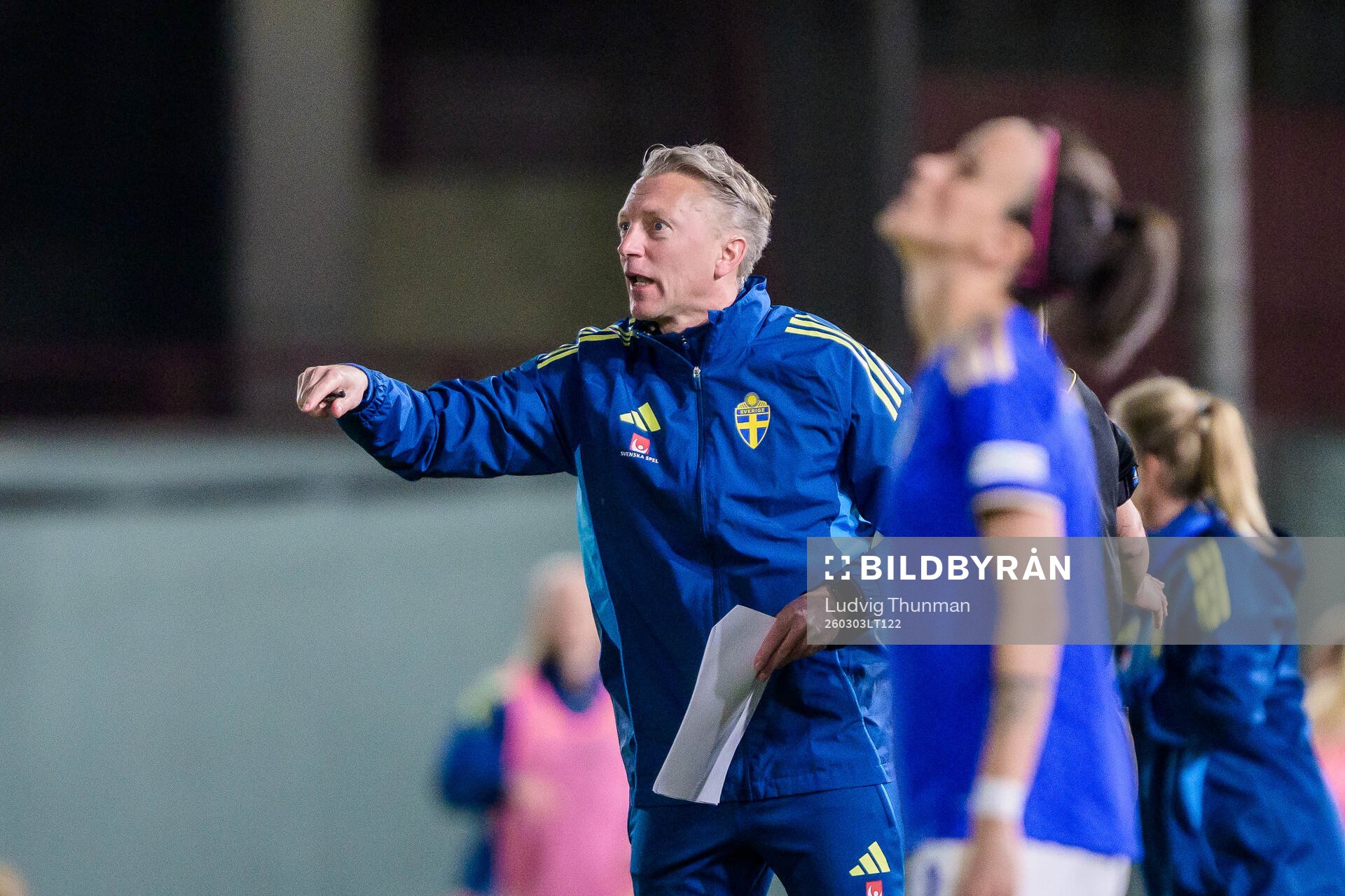 Assistant coach Niklas Egnell of Sweden