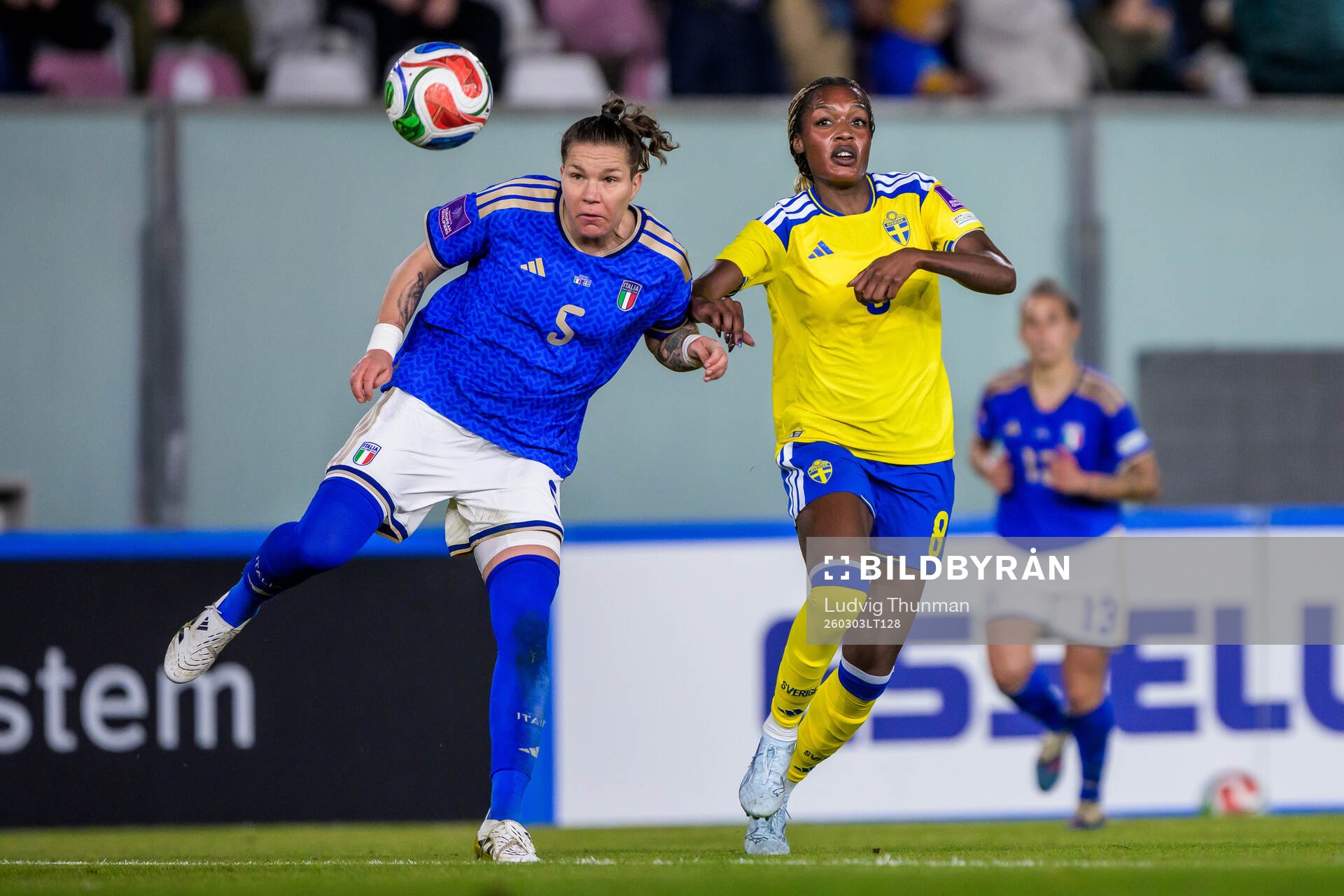 Elena Linari of Italy and Evelyn Ijeh of Sweden
