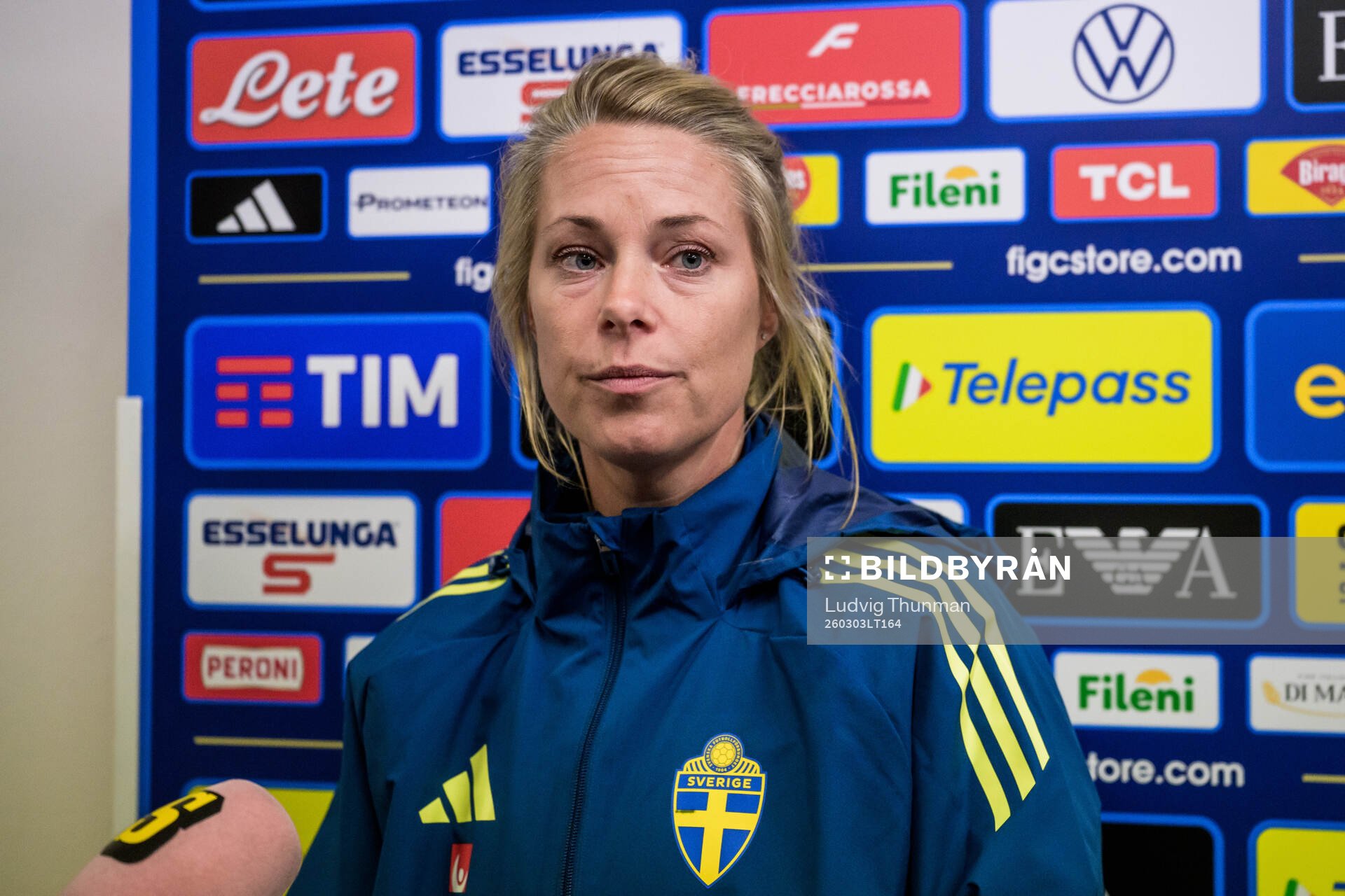 Assistant coach Johanna Almgren of Sweden