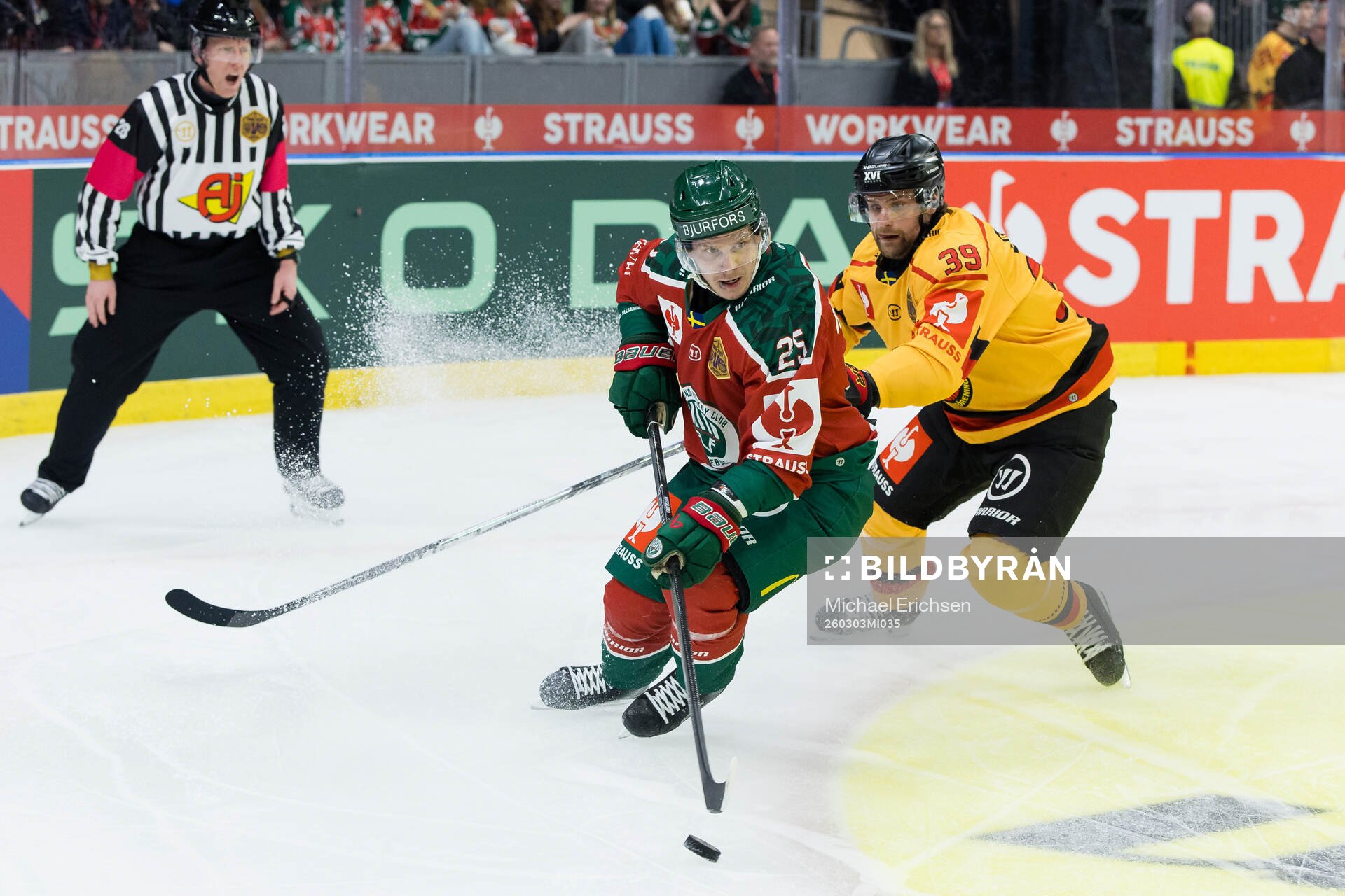 Arttu Ruotsalainen of Frölunda and Pontus Själin of Luleå
