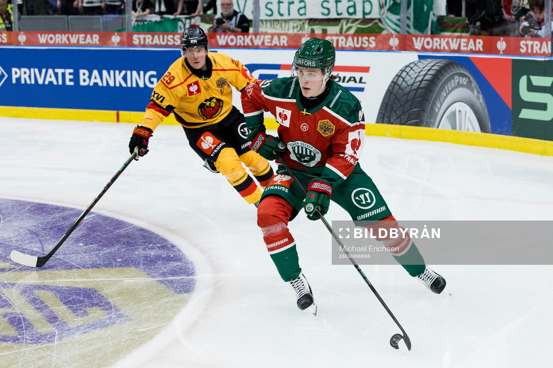 Erik Gustafsson of Luleå and Ivar Stenberg of Frölunda