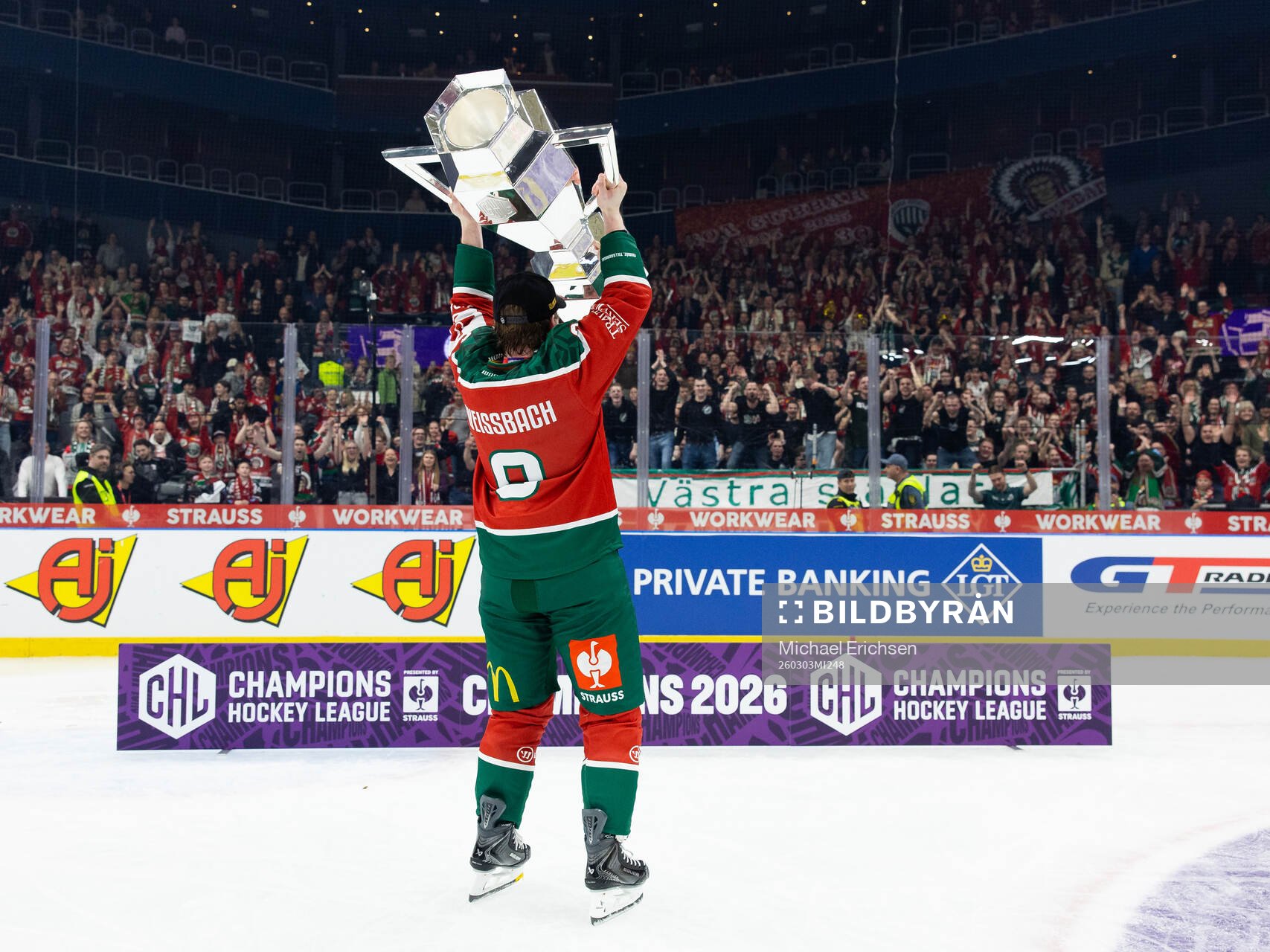 Linus Weissbach of Frölunda celebrates with the trophy