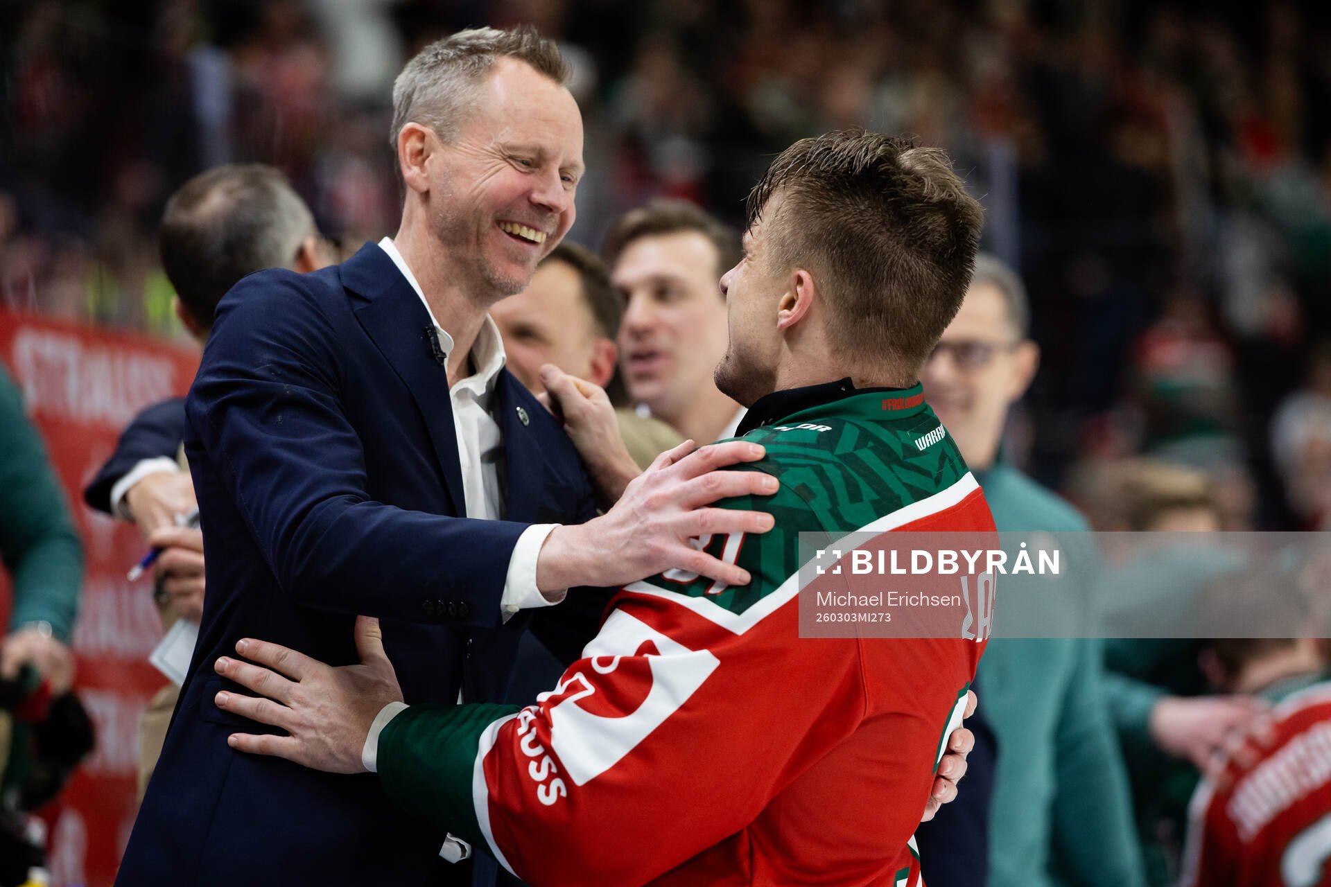 Coach Robert Ohlsson and Nicklas Lasu celebrate