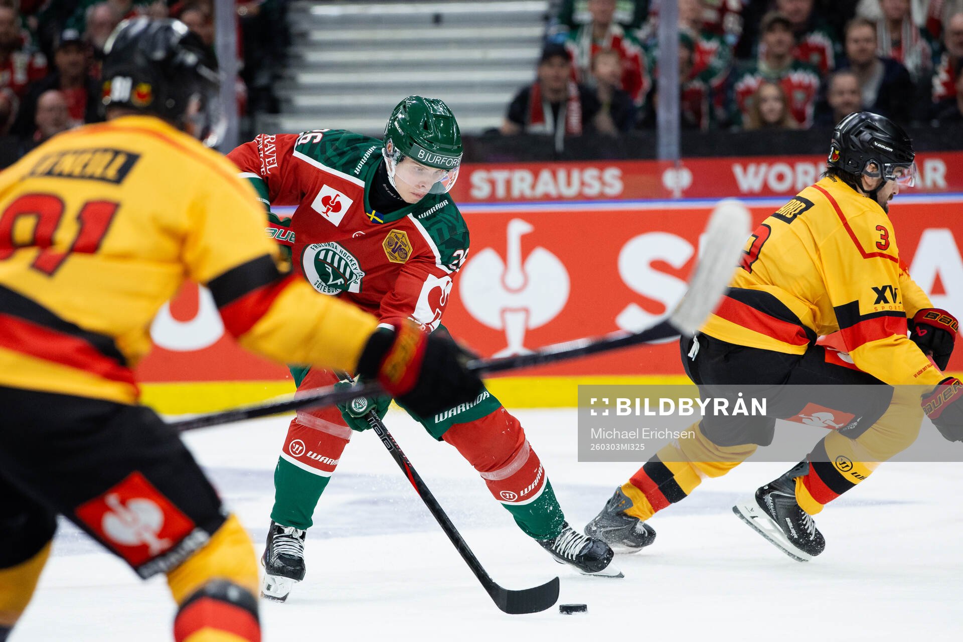 Isac Heens of Frölunda and Frederic Allard of Luleå