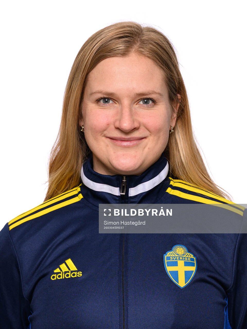 Moa Hedell, Analytiker