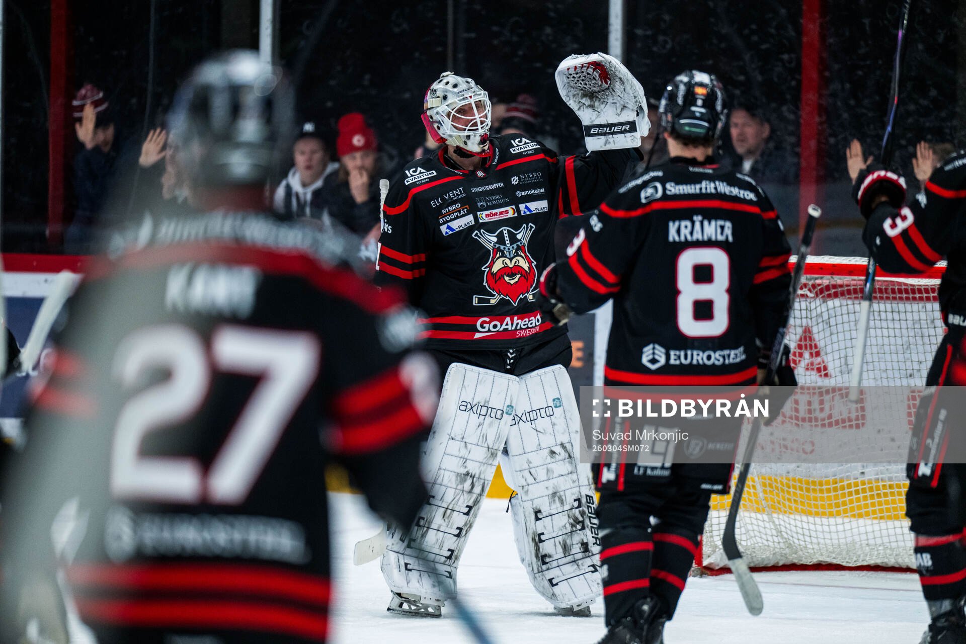 Nybros målvakt Tex Williamsson jublar