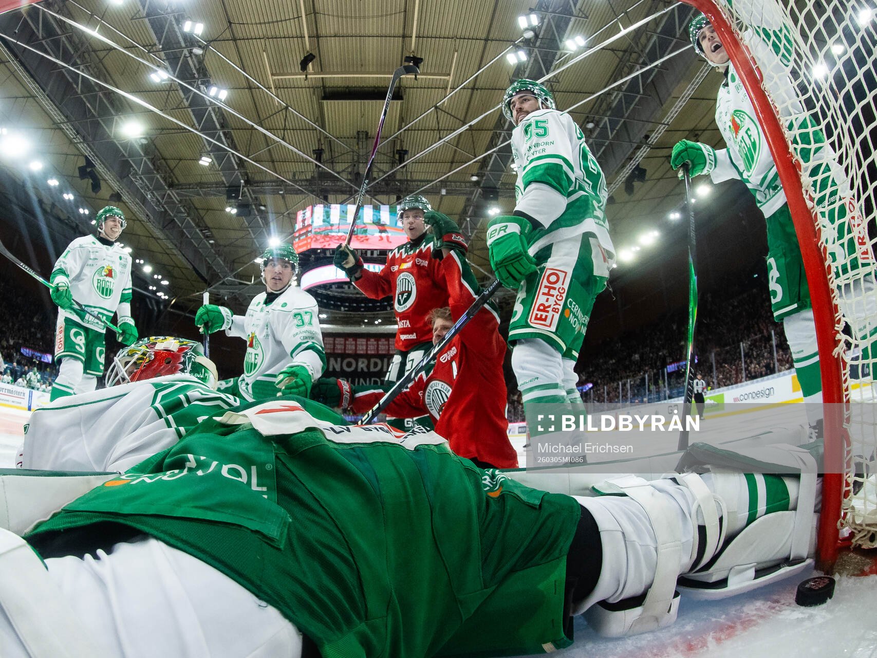 Frölundas Nicklas Lasu jublar