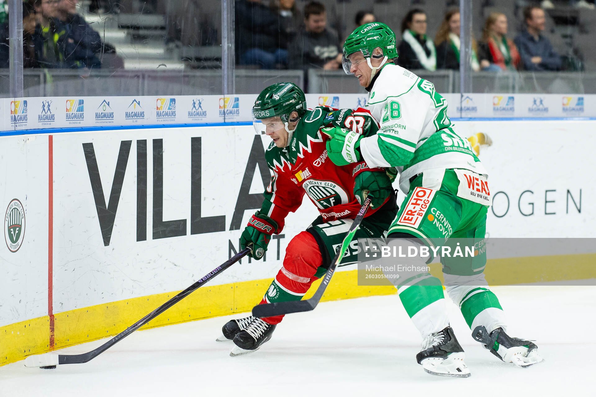 Frölundas Arttu Ruotsalainen och Rögles Anton Bengtsson