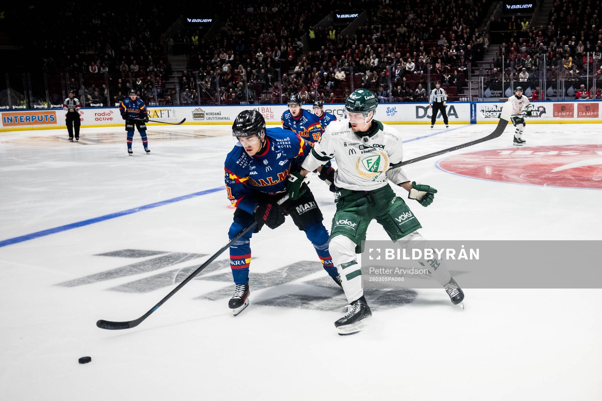 Malmö Redhawks Axel Sundberg och Färjestads Adam Ollas